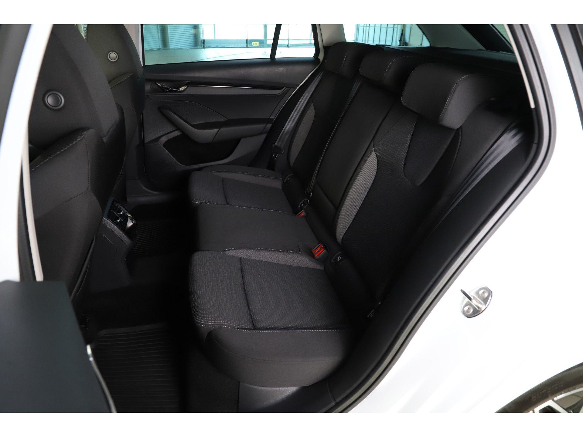 Škoda - Octavia Combi 1.5 e-TSI 150pk DSG Business Edition - 2021