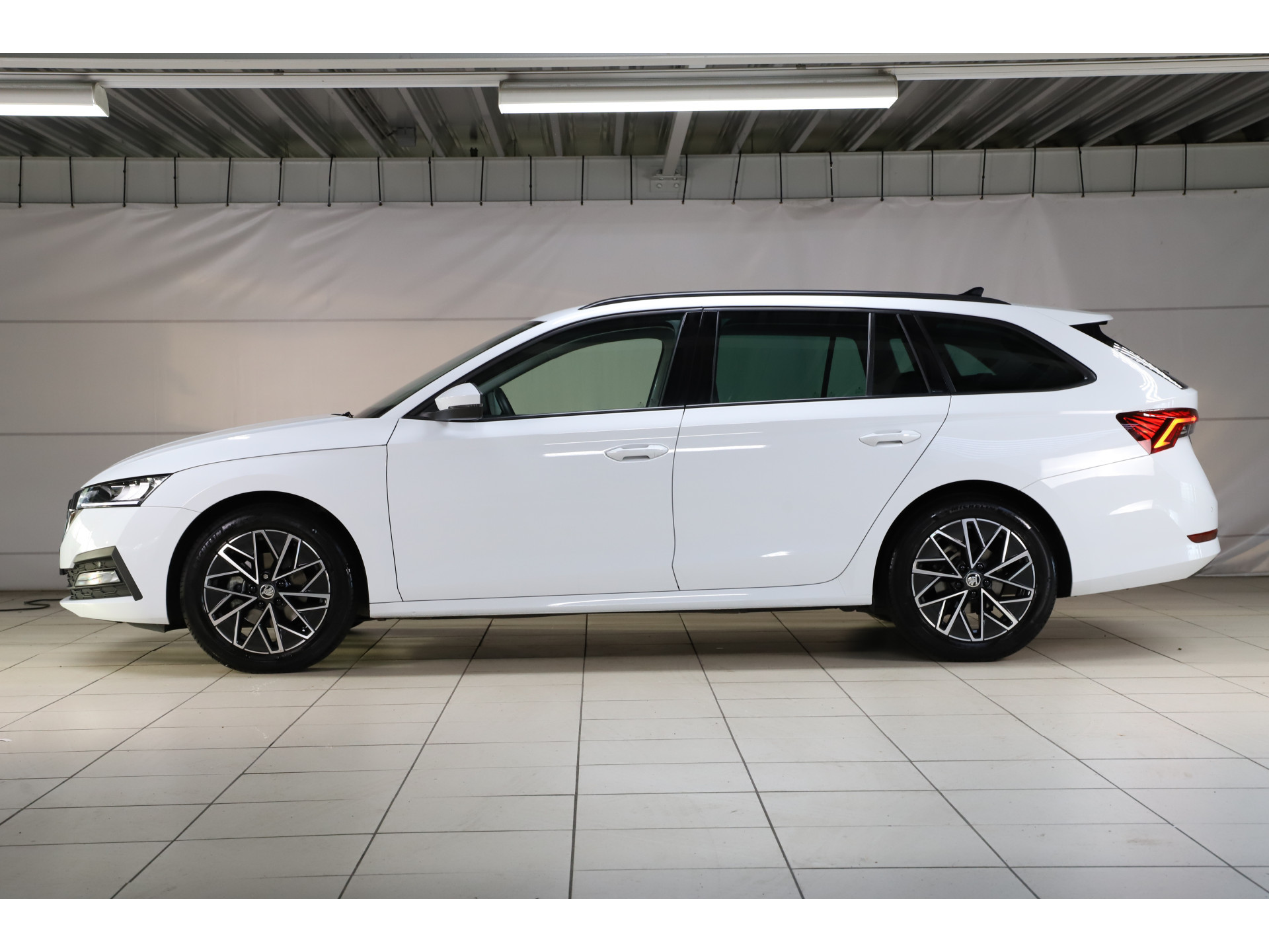 Škoda - Octavia Combi 1.5 e-TSI 150pk DSG Business Edition - 2021
