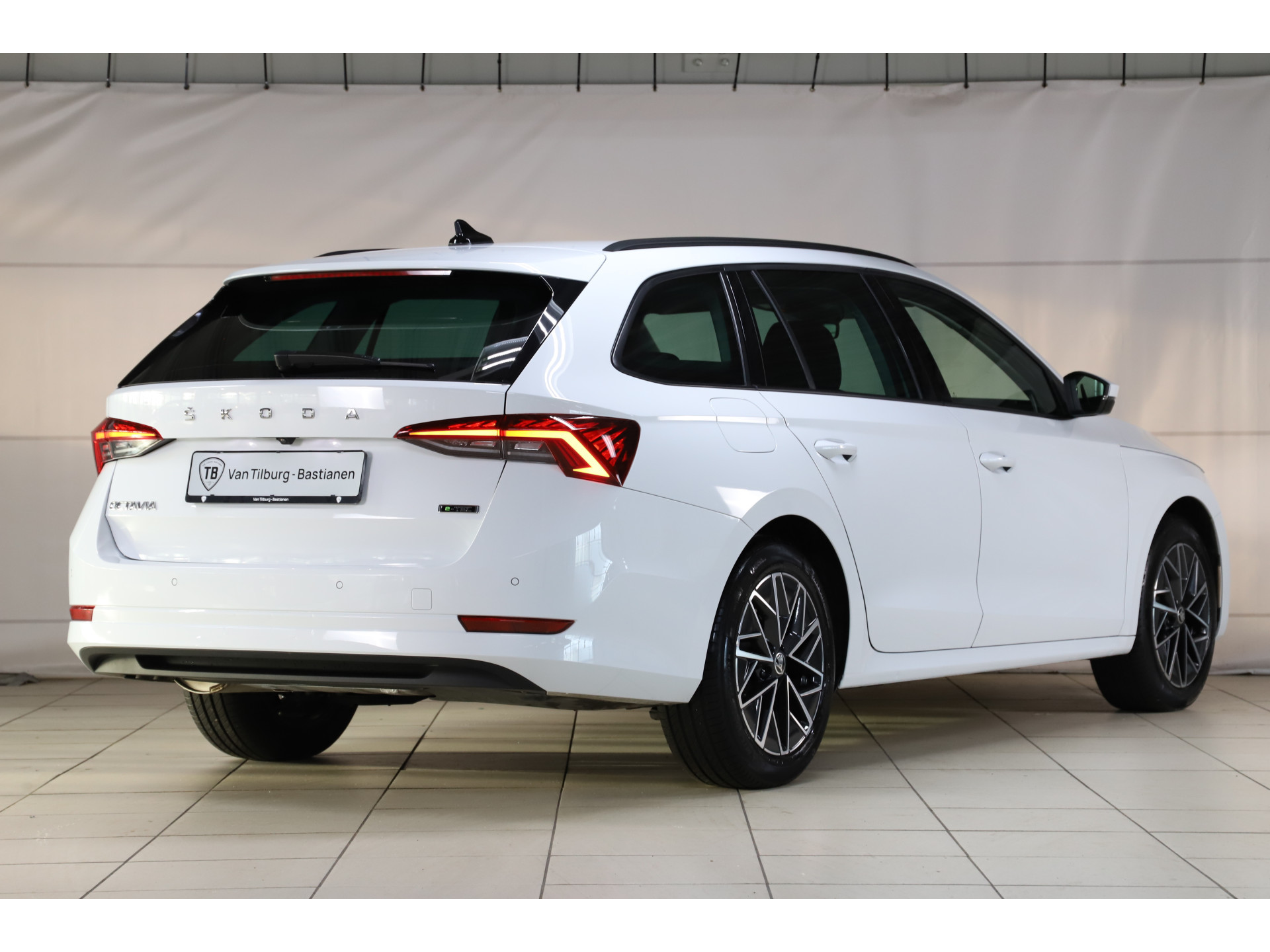 Škoda - Octavia Combi 1.5 e-TSI 150pk DSG Business Edition - 2021