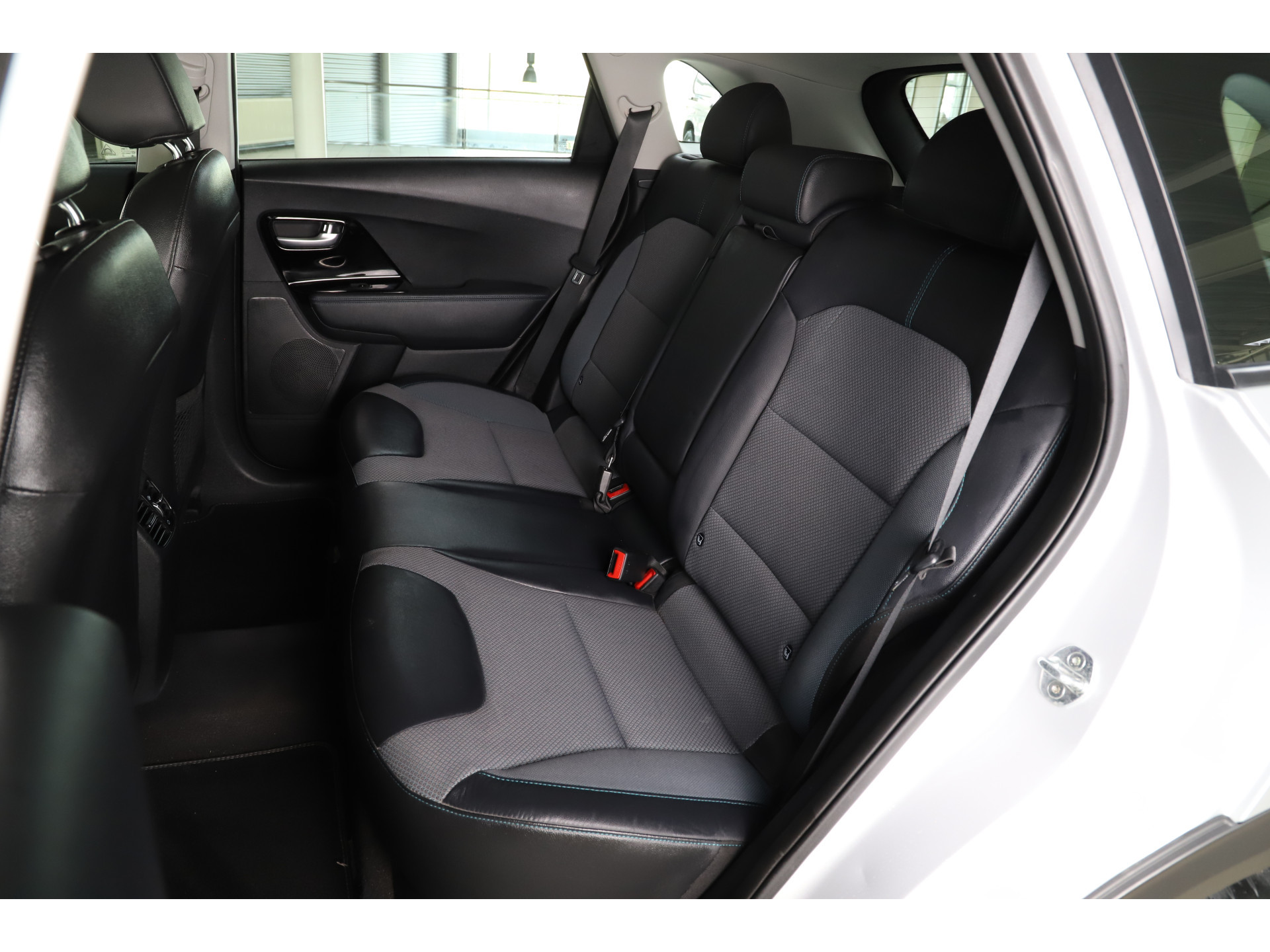 Kia - e-Niro DynamicLine 64kWh - 2019