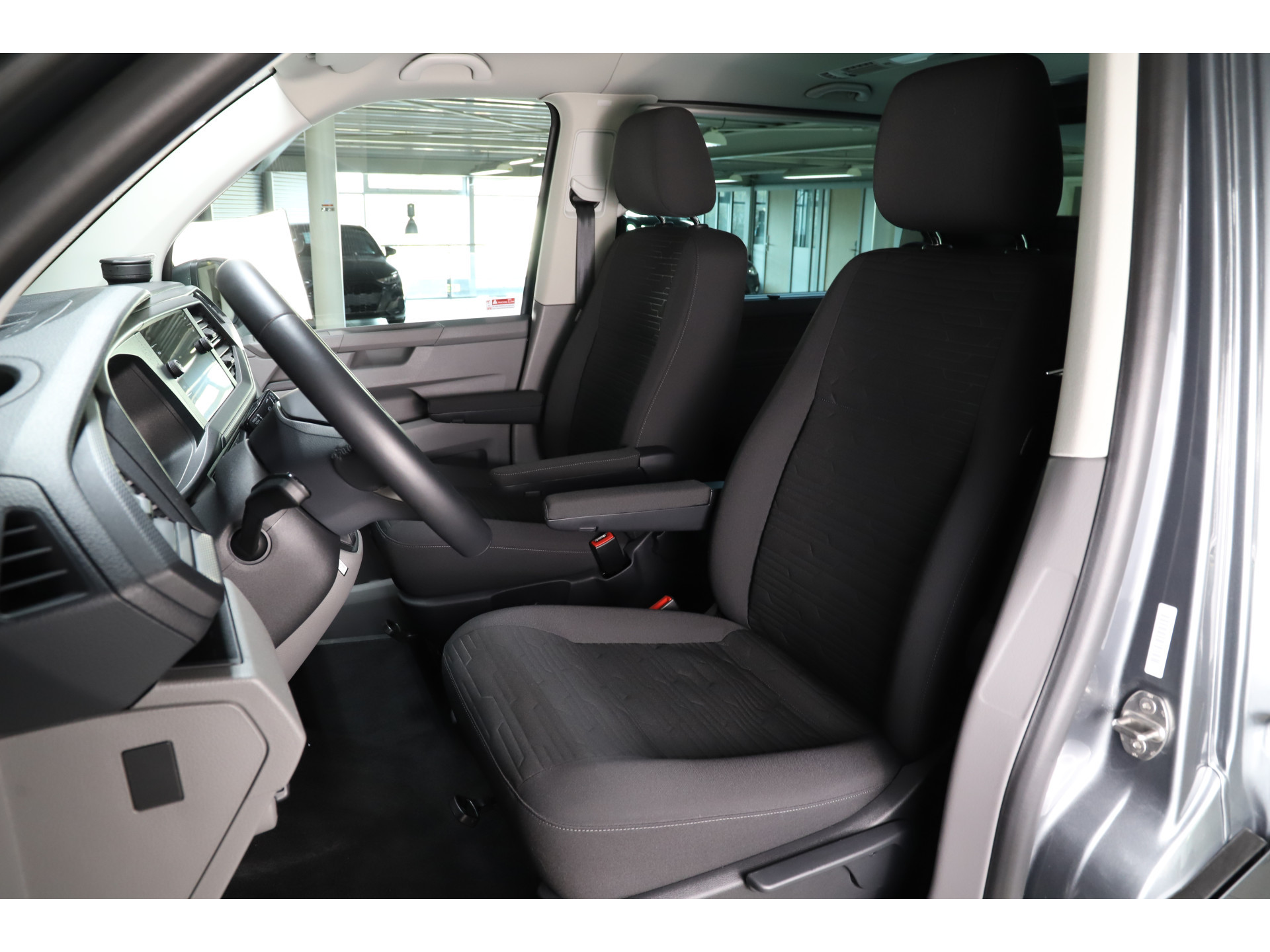 Volkswagen - Transporter Caravelle 2.0 TDI 150pk DSG L2H1 Comfortline - 2021