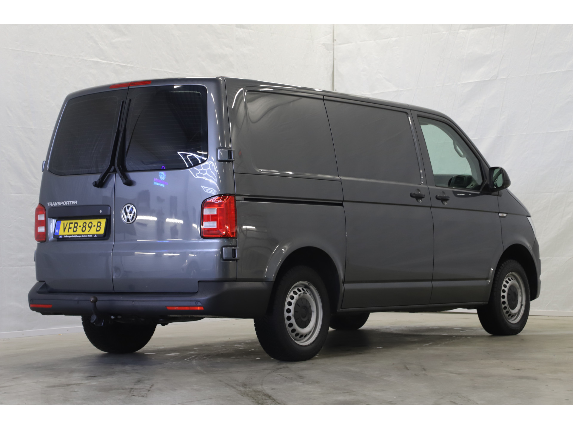 Volkswagen - Transporter 2.0 TDI 102pk L1H1 Comfortline - 2020