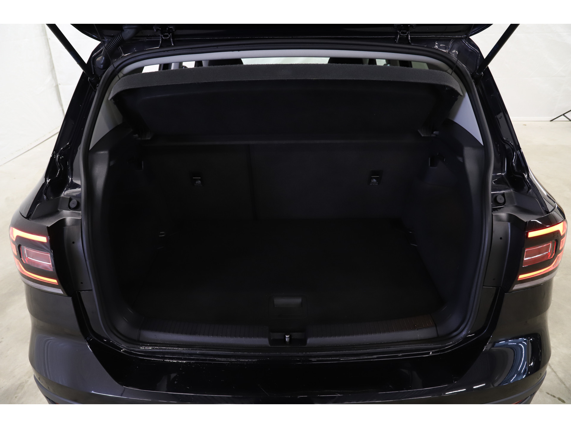 Volkswagen - T-Cross 1.0 TSI 95pk Life - 2019