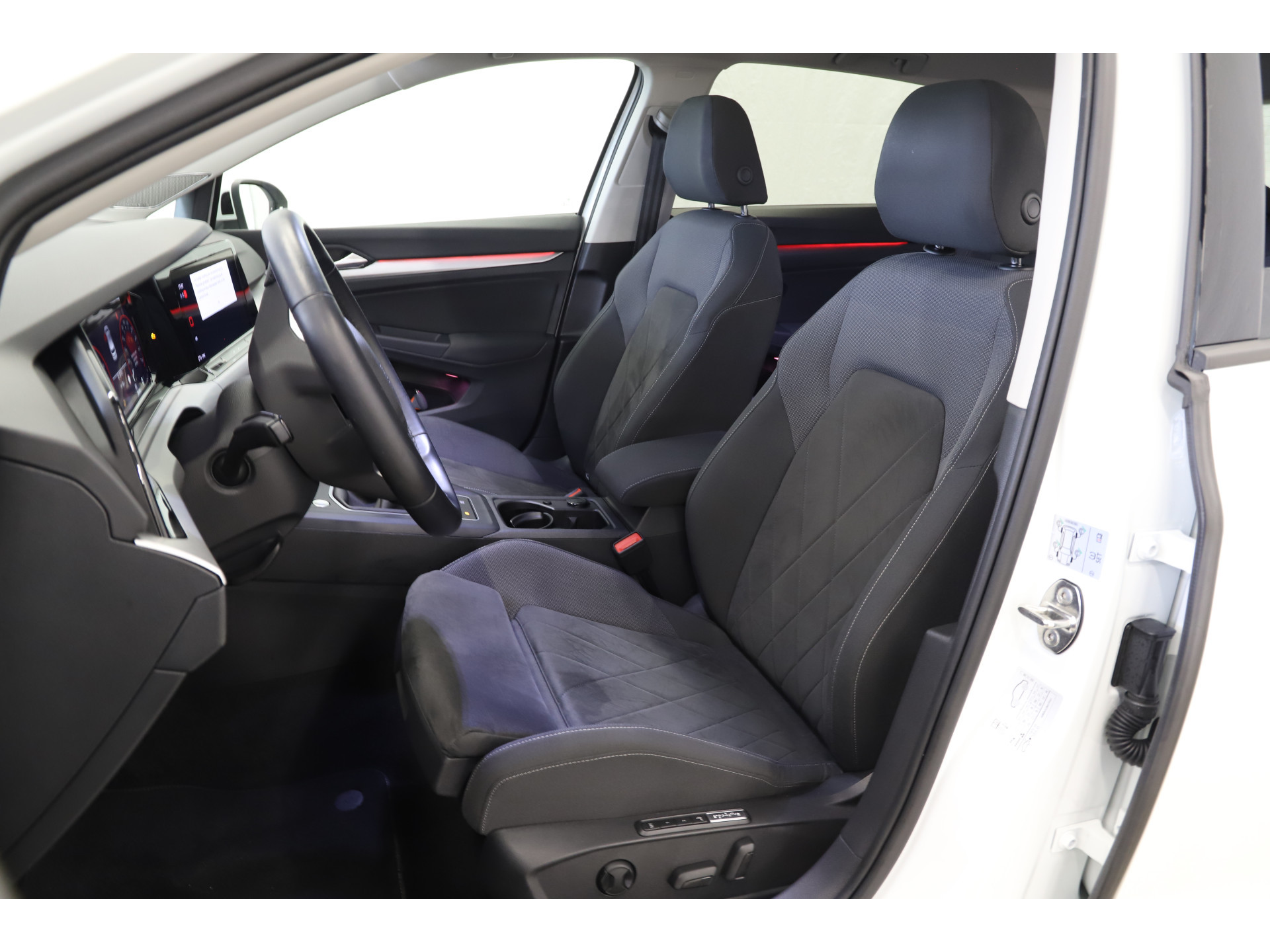 Volkswagen - Golf 1.0 TSI 110pk Life Business - 2021