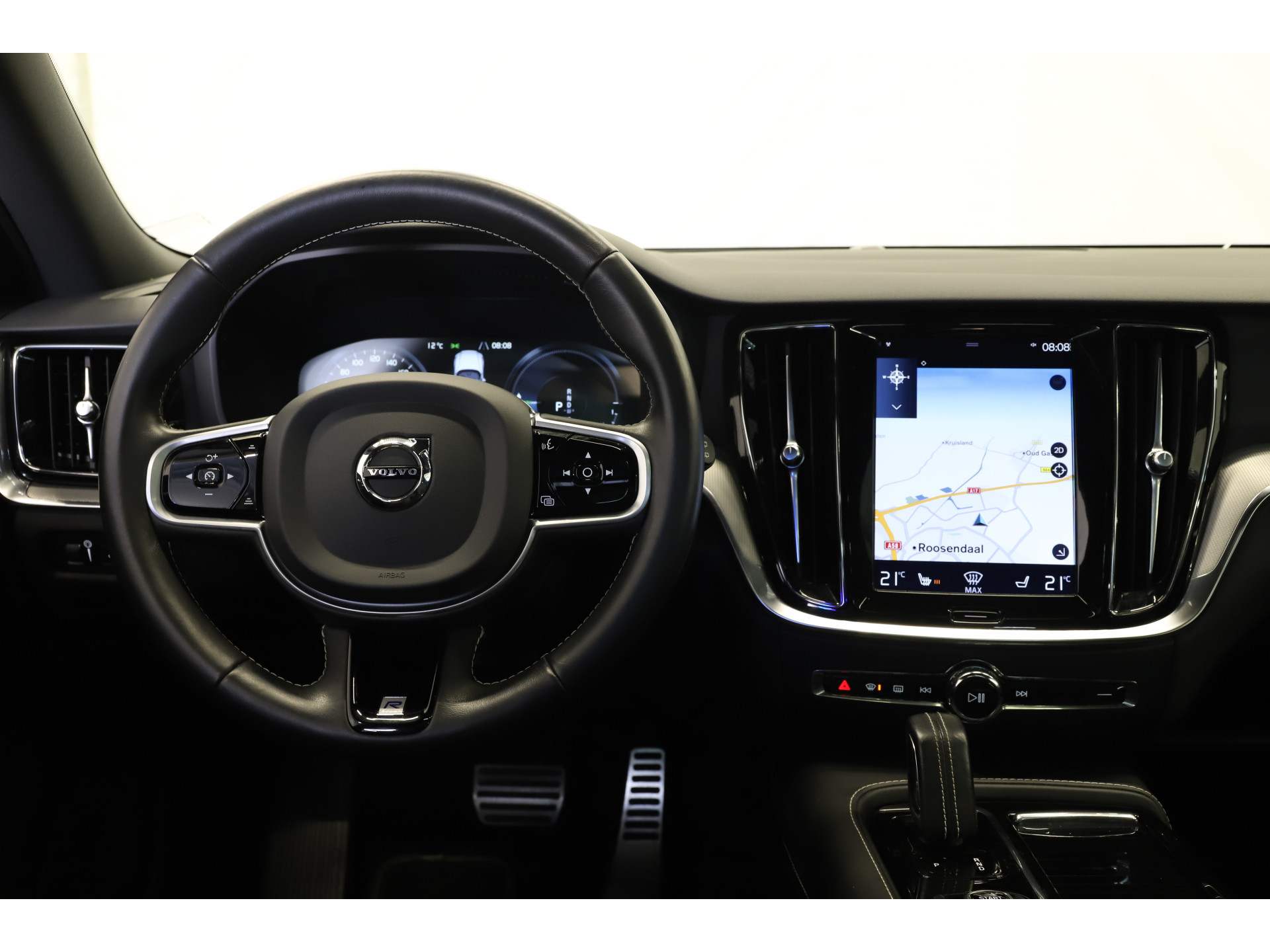 Volvo - V60 2.0 T8 Twin Engine AWD R-Design - 2019