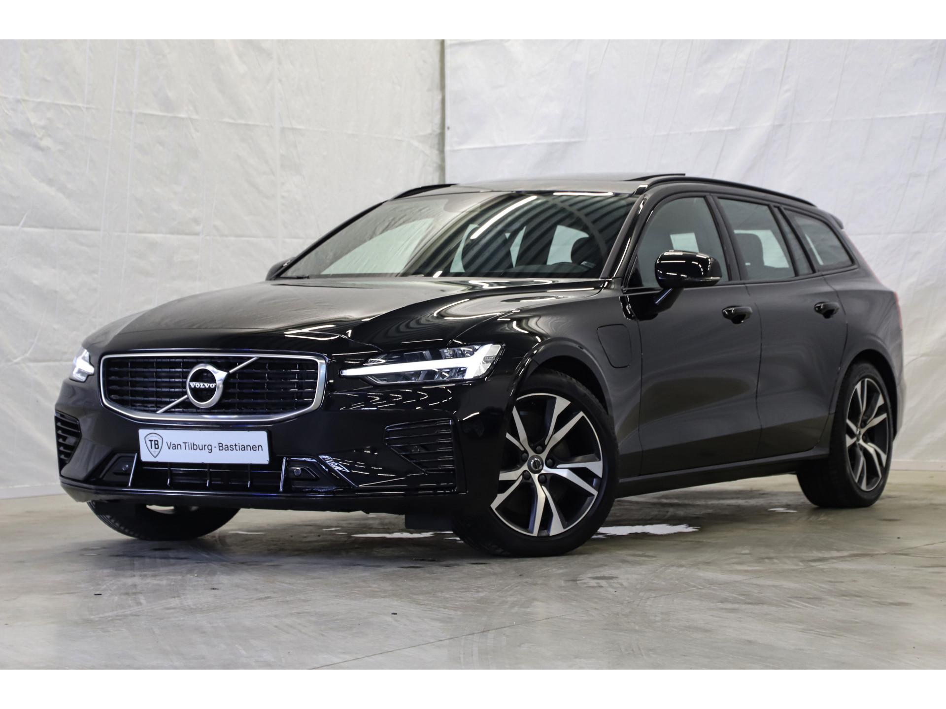 Volvo - V60 2.0 T8 Twin Engine AWD R-Design - 2019