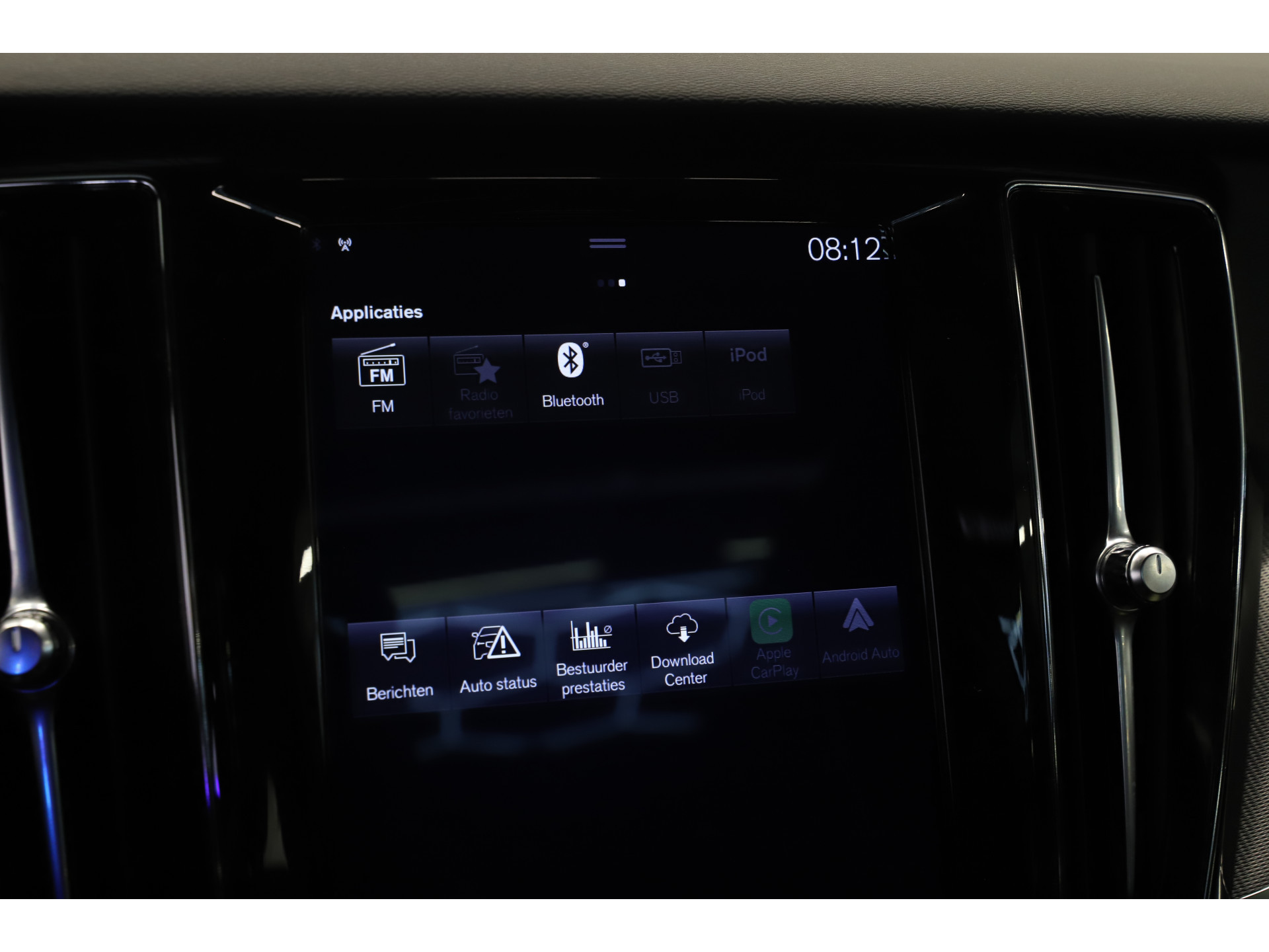 Volvo - V60 2.0 T8 Twin Engine AWD R-Design - 2019