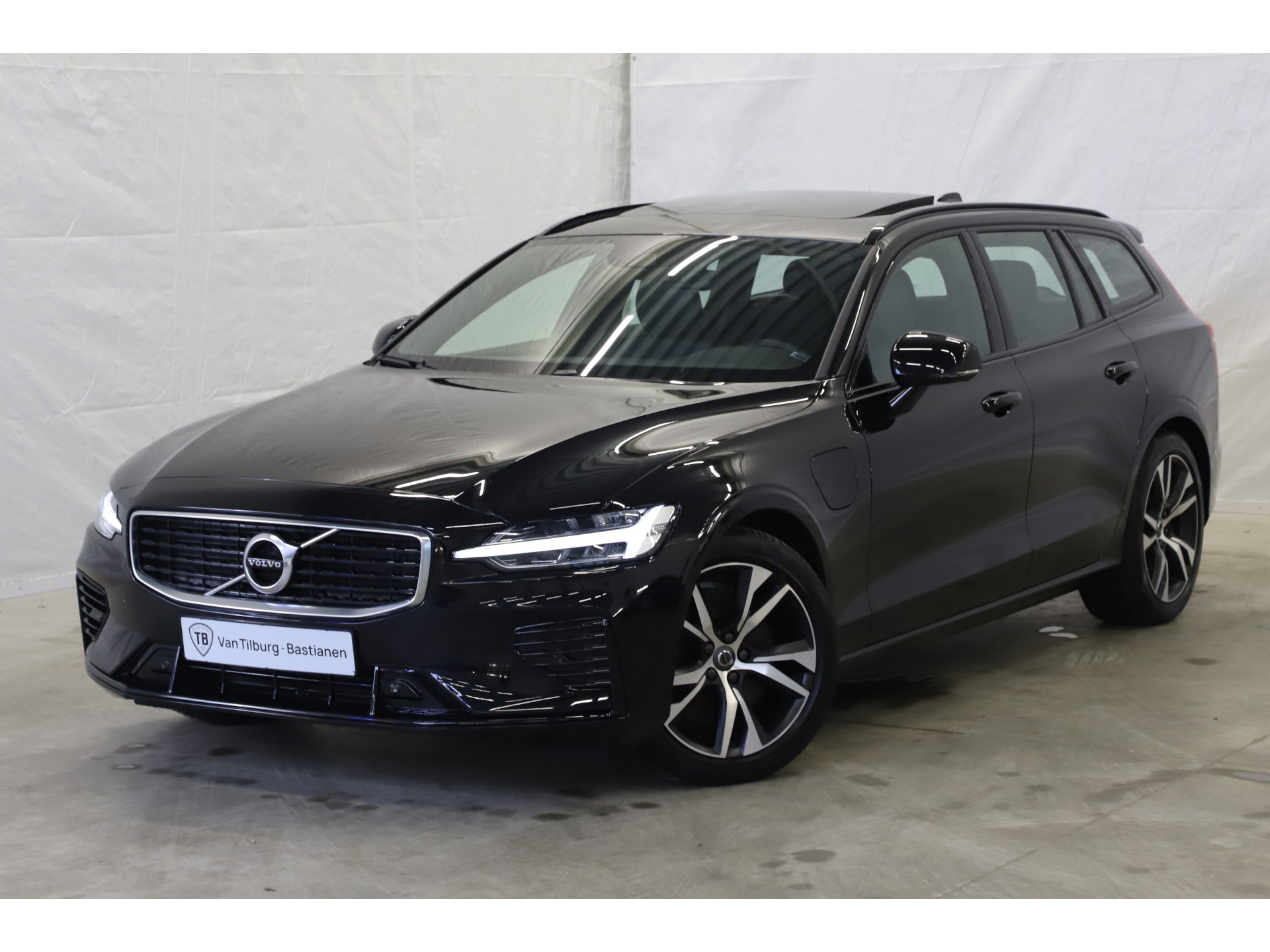 Volvo - V60 2.0 T8 Twin Engine AWD R-Design - 2019