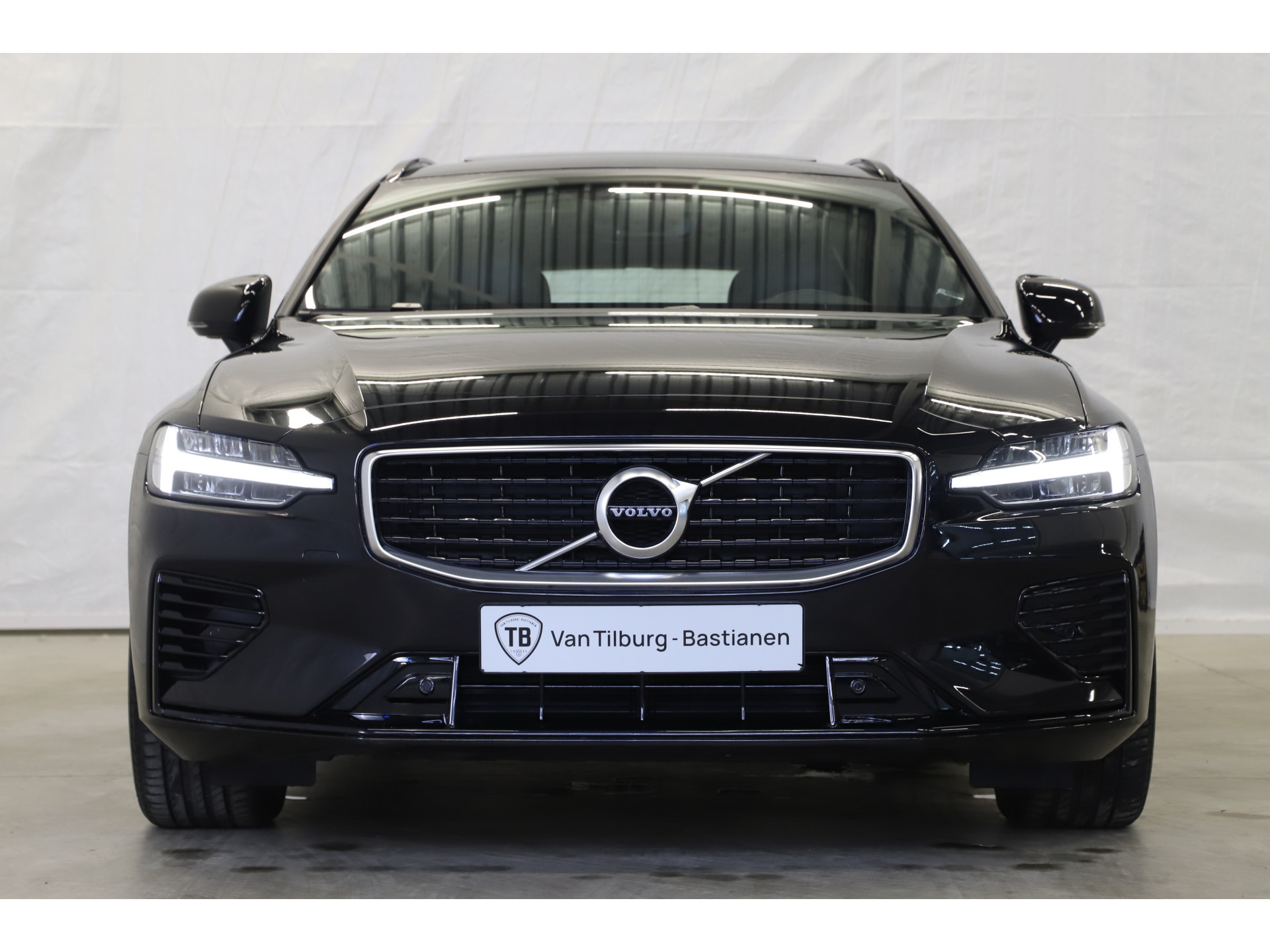 Volvo - V60 2.0 T8 Twin Engine AWD R-Design - 2019