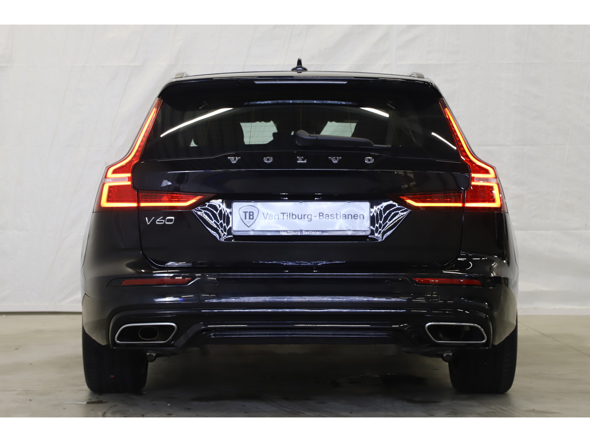 Volvo - V60 2.0 T8 Twin Engine AWD R-Design - 2019
