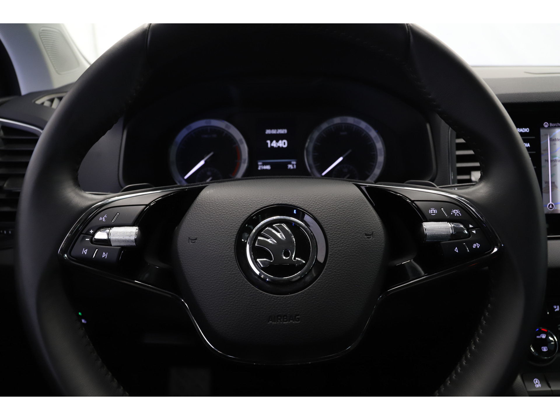 Škoda - Karoq 1.5 TSI 150pk DSG Business Edition - 2022