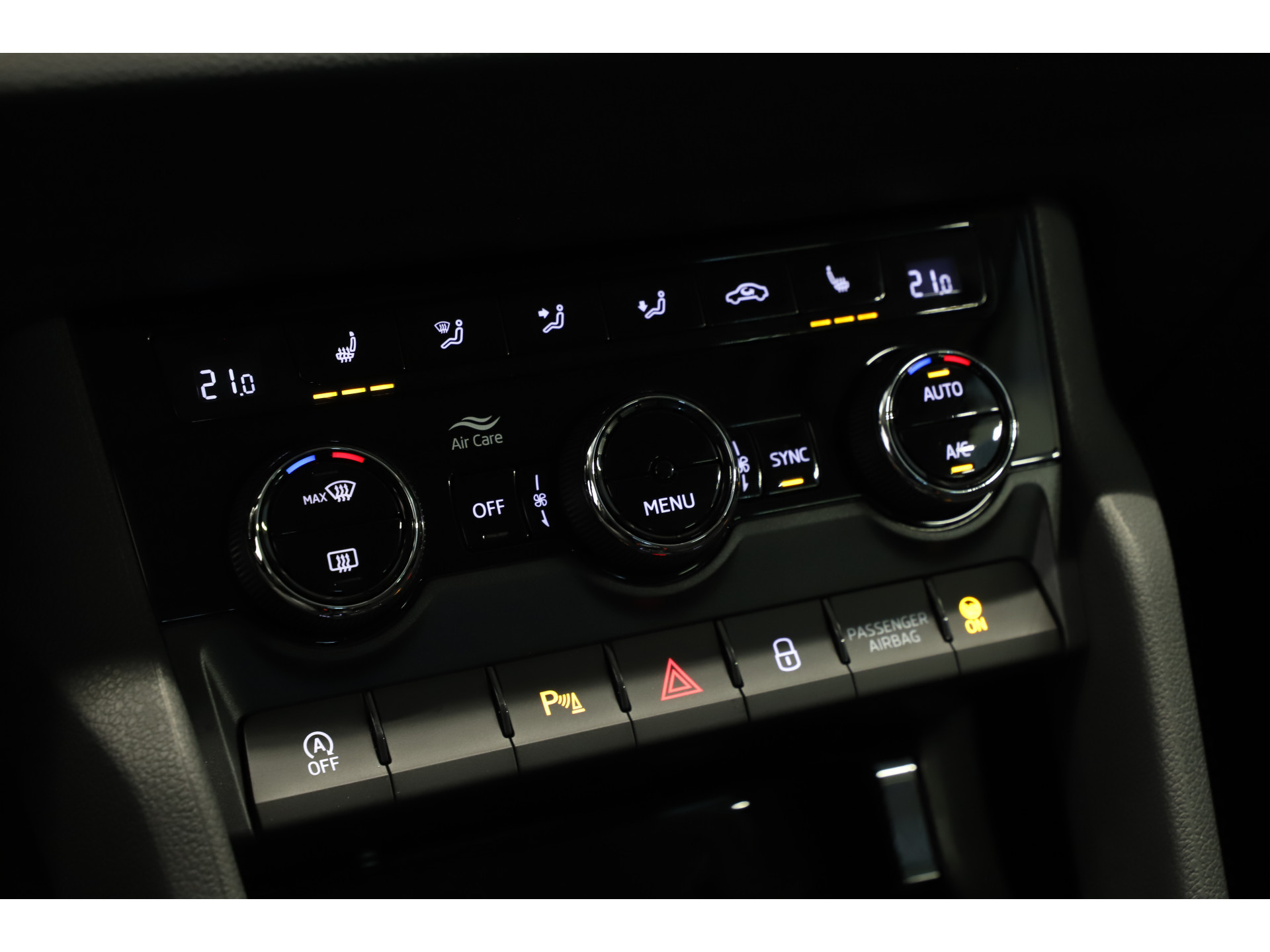 Škoda - Karoq 1.5 TSI 150pk DSG Business Edition - 2022