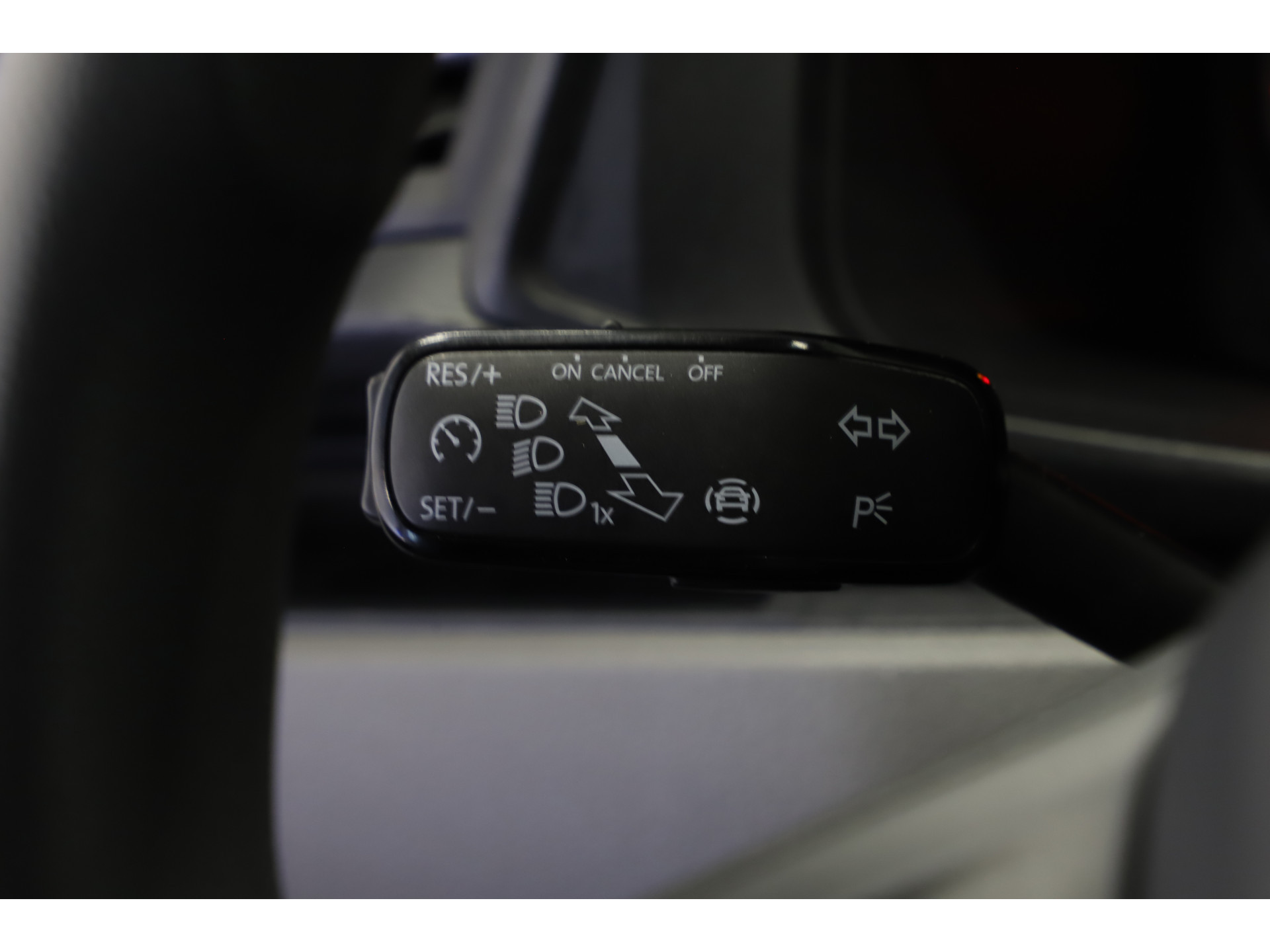 Volkswagen - Transporter 2.0 TDI L2H1 DC Comfortline - 2020