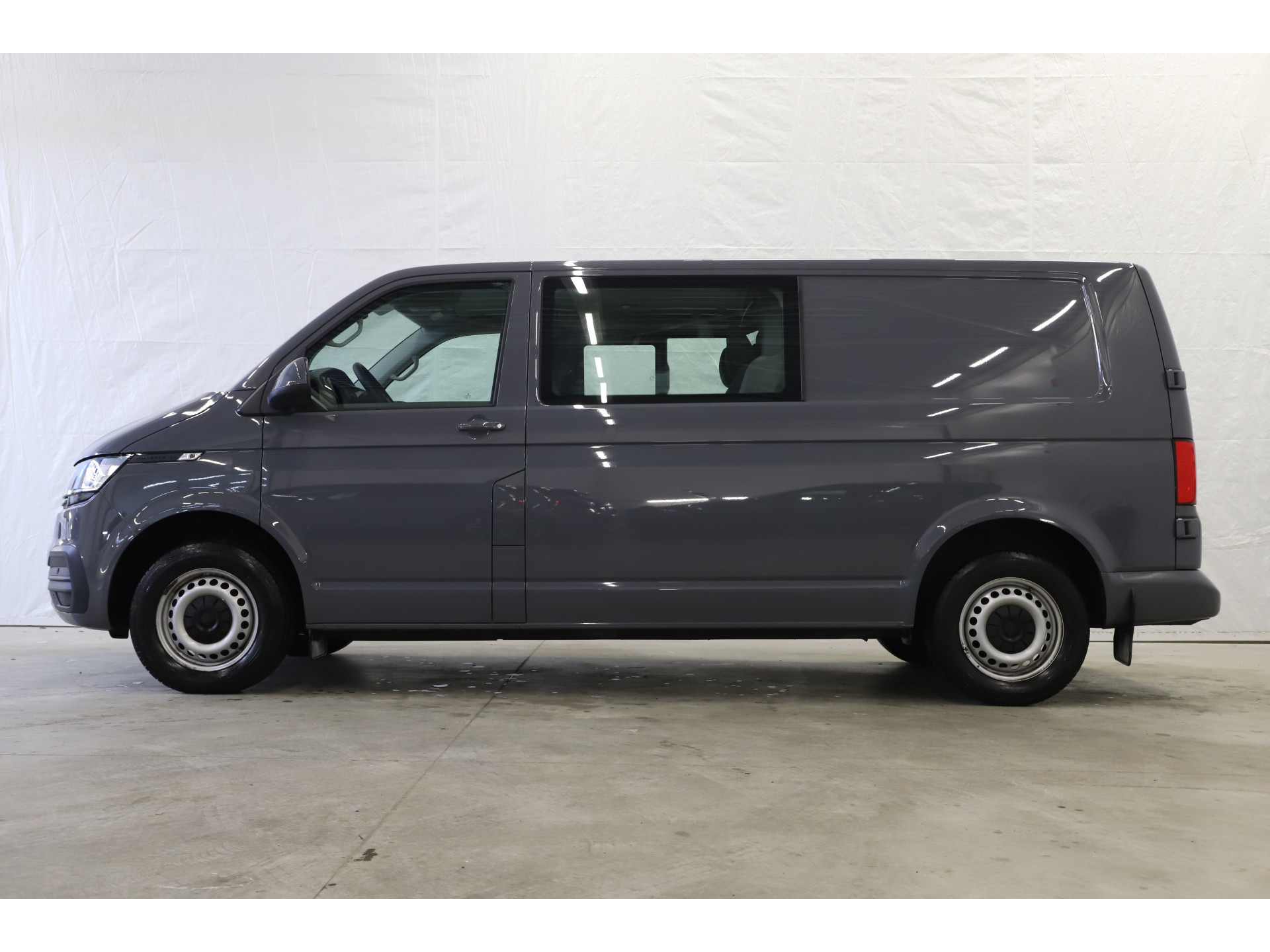 Volkswagen - Transporter 2.0 TDI L2H1 DC Comfortline - 2020