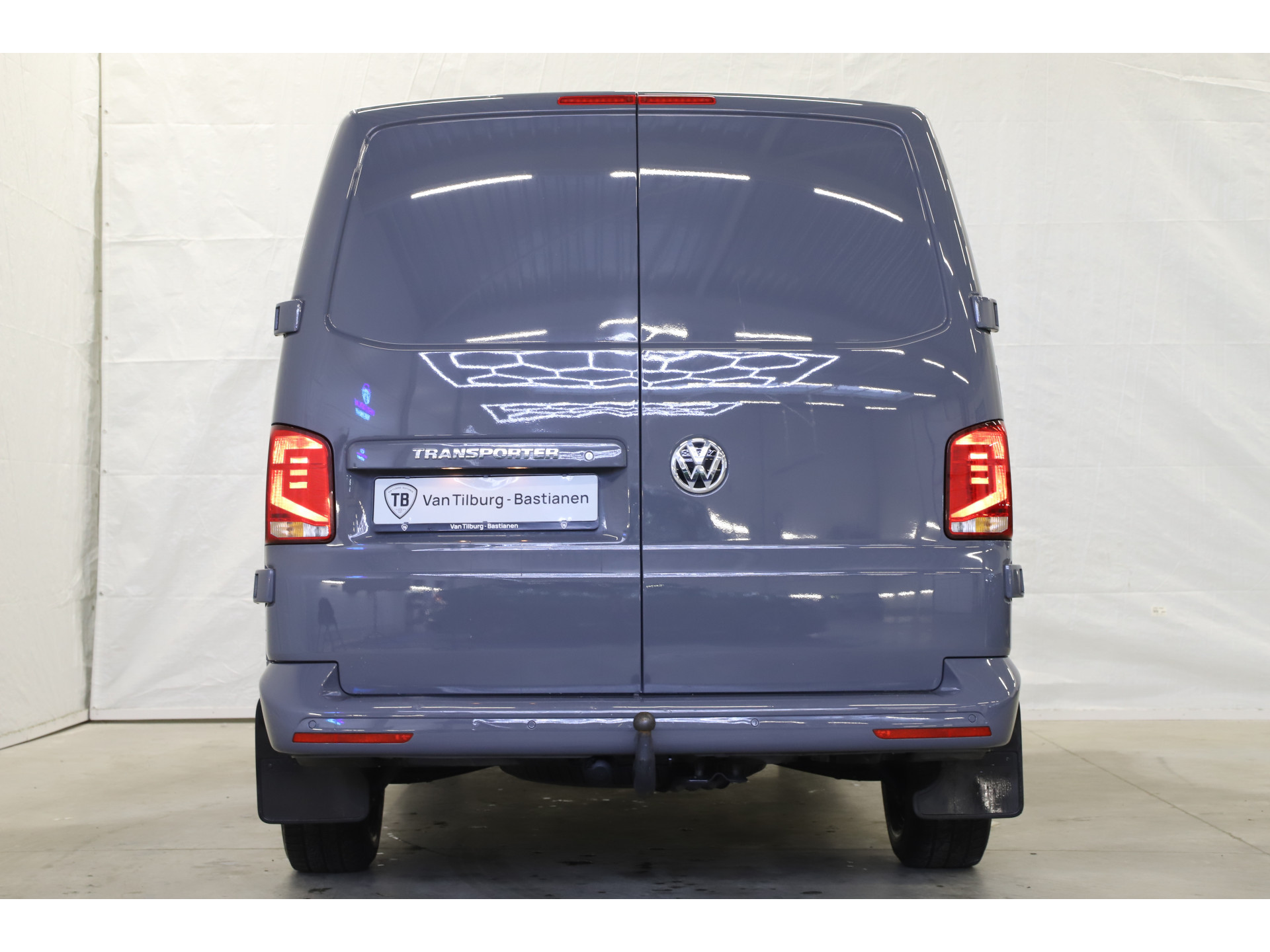 Volkswagen - Transporter 2.0 TDI L2H1 DC Comfortline - 2020