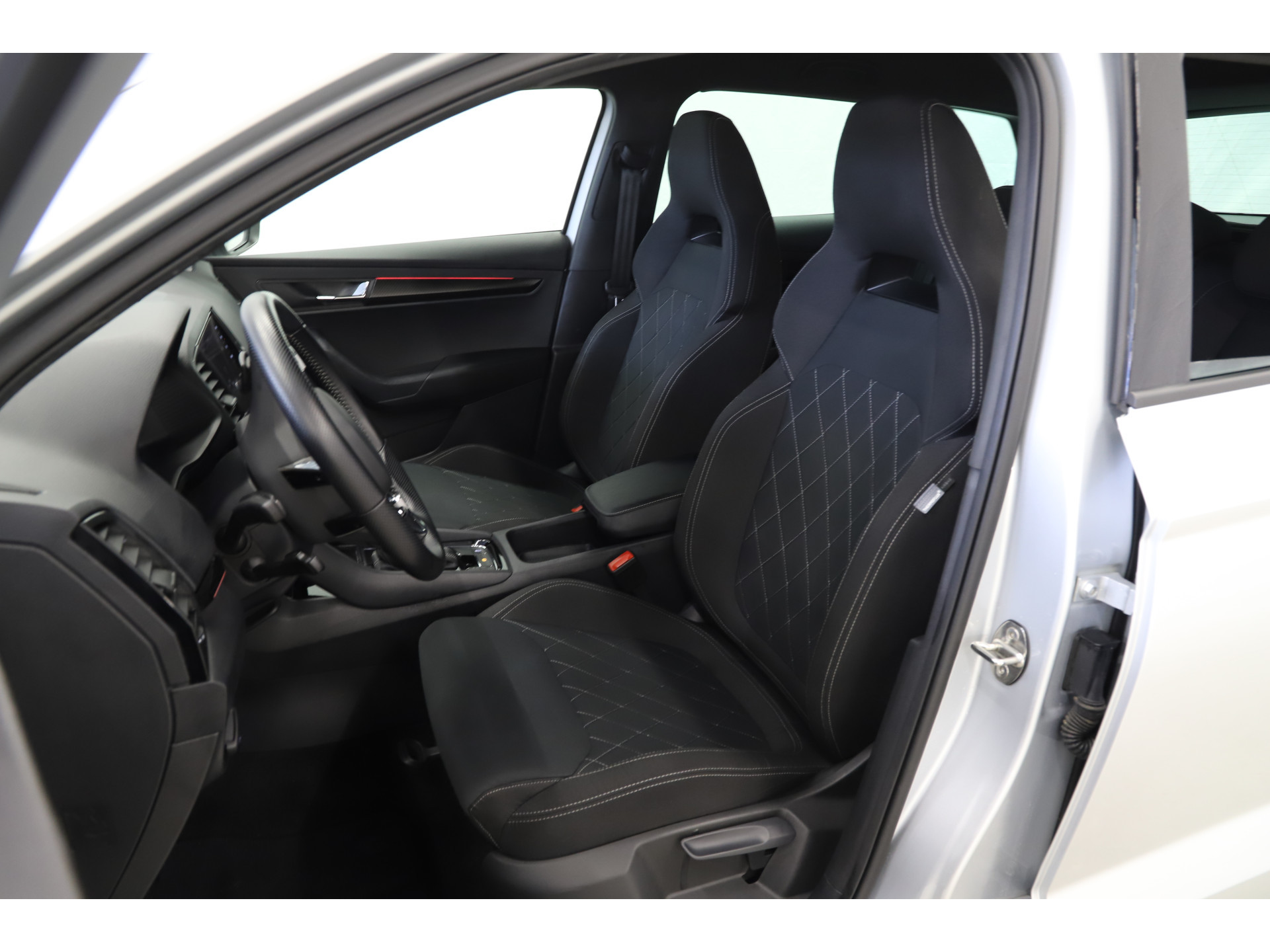Škoda - Karoq 1.5 TSI 150pk DSG Sportline - 2021