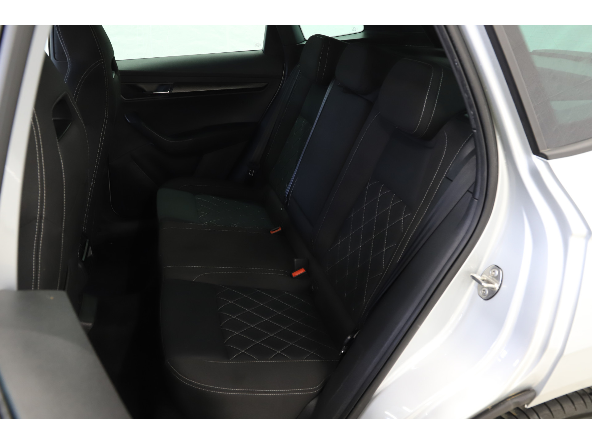 Škoda - Karoq 1.5 TSI 150pk DSG Sportline - 2021