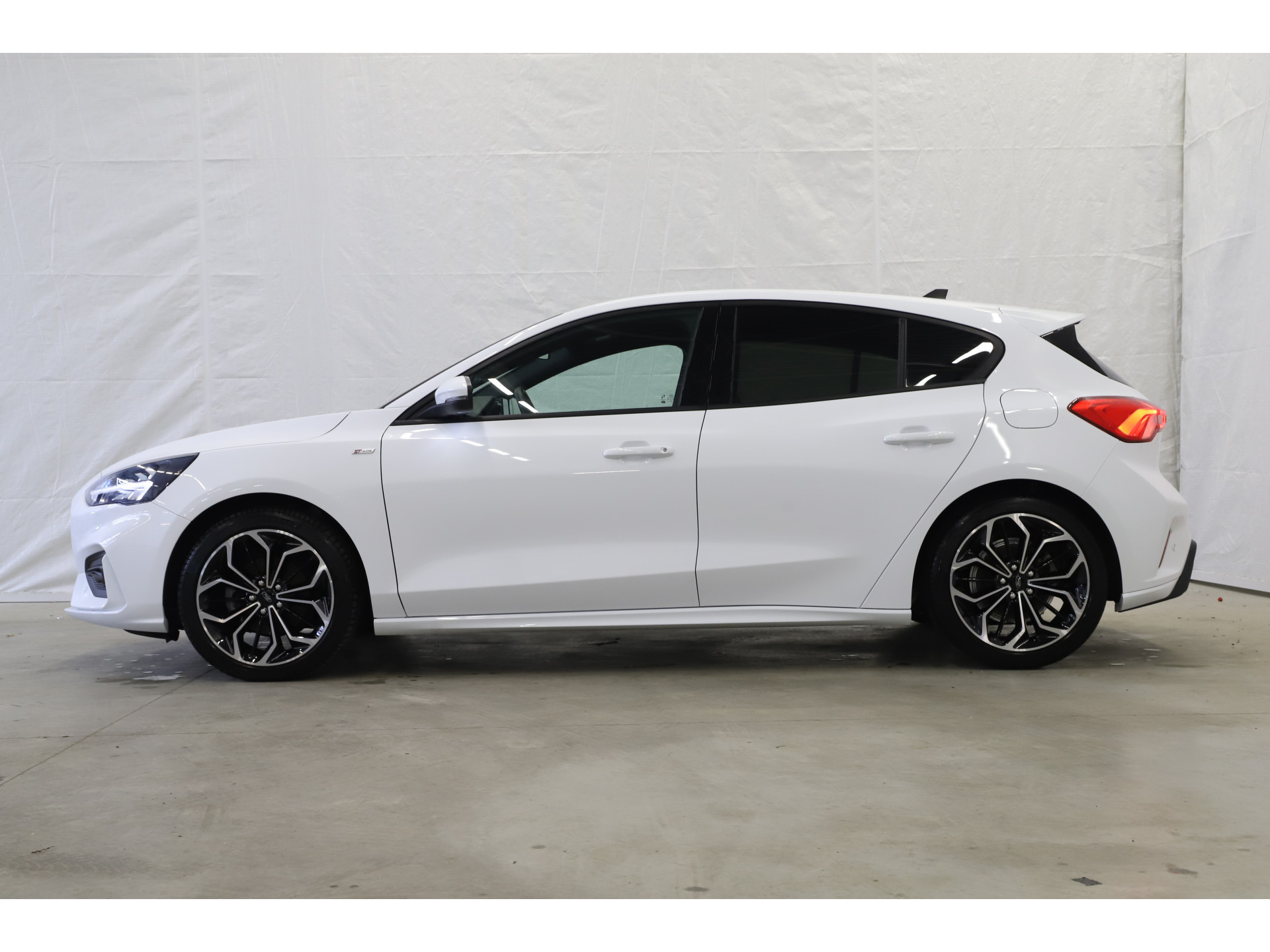 Ford - Focus 1.0 125pk EcoBoost Hybrid ST Line X Business - 2021