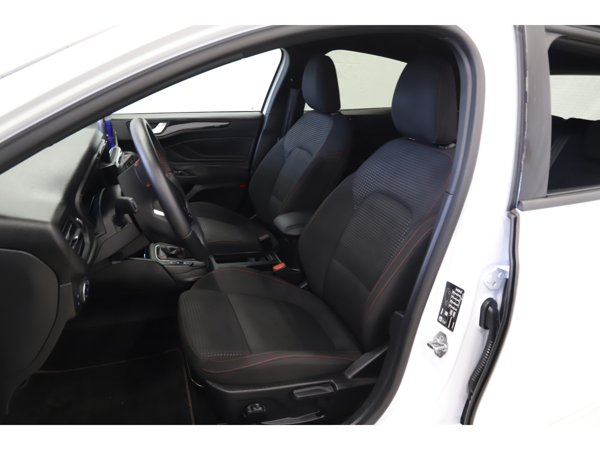 Ford - Focus 1.0 125pk EcoBoost Hybrid ST Line X Business - 2021