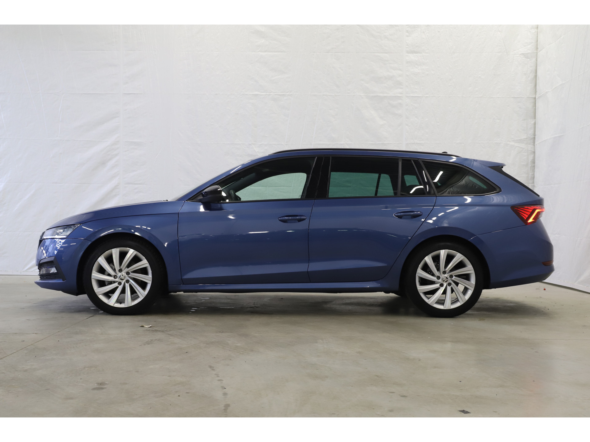 Škoda - Octavia Combi 1.0 e-TSI 110pk DSG Sport Business - 2020