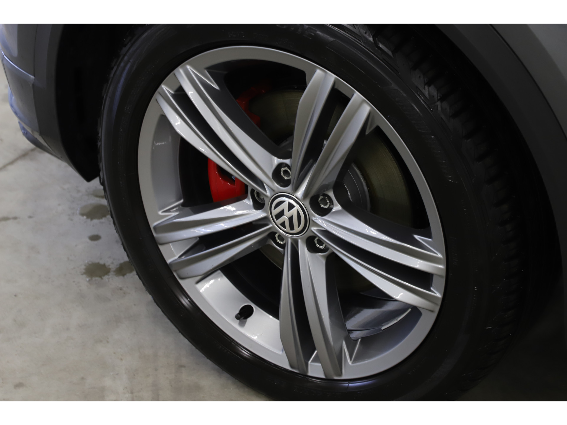 Volkswagen - T-Roc 1.5 TSI 150pk Sport R-Line - 2019