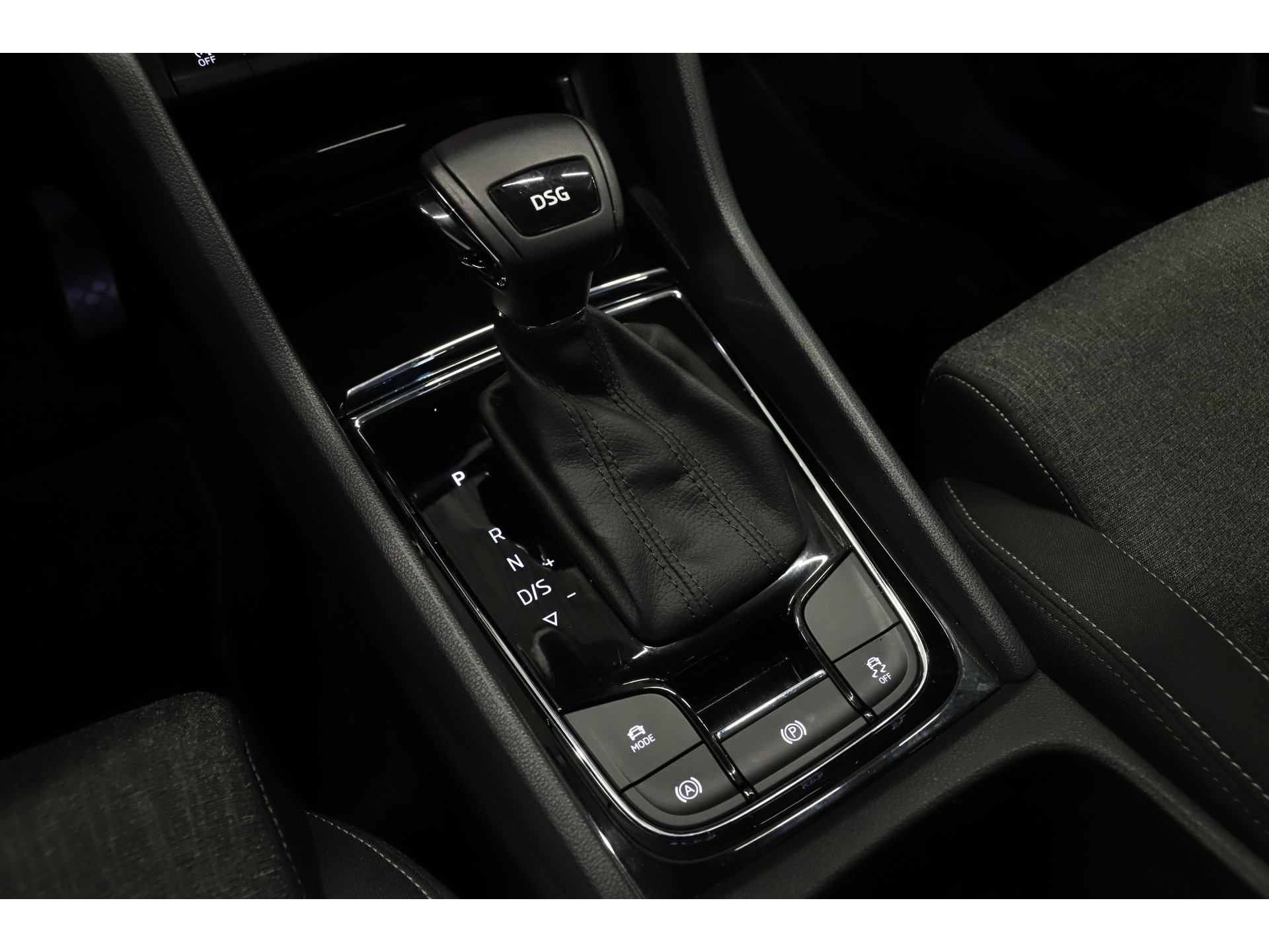 Škoda - Karoq 1.5 TSI 150pk DSG Style - 2019