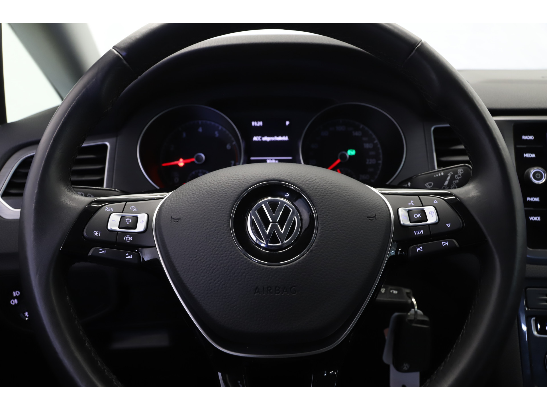 Volkswagen - Golf Sportsvan 1.5 TSI 130pk DSG Comfortline - 2019