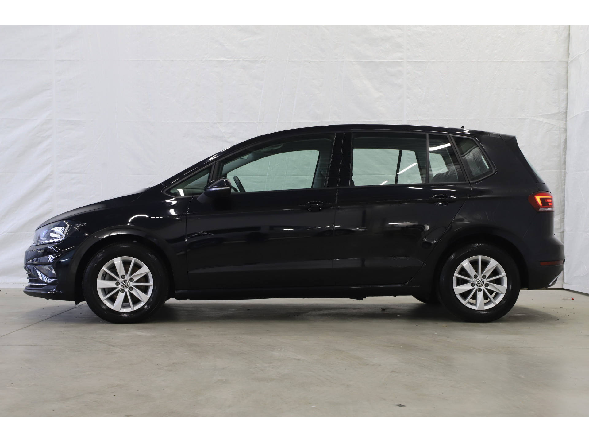Volkswagen - Golf Sportsvan 1.5 TSI 130pk DSG Comfortline - 2019