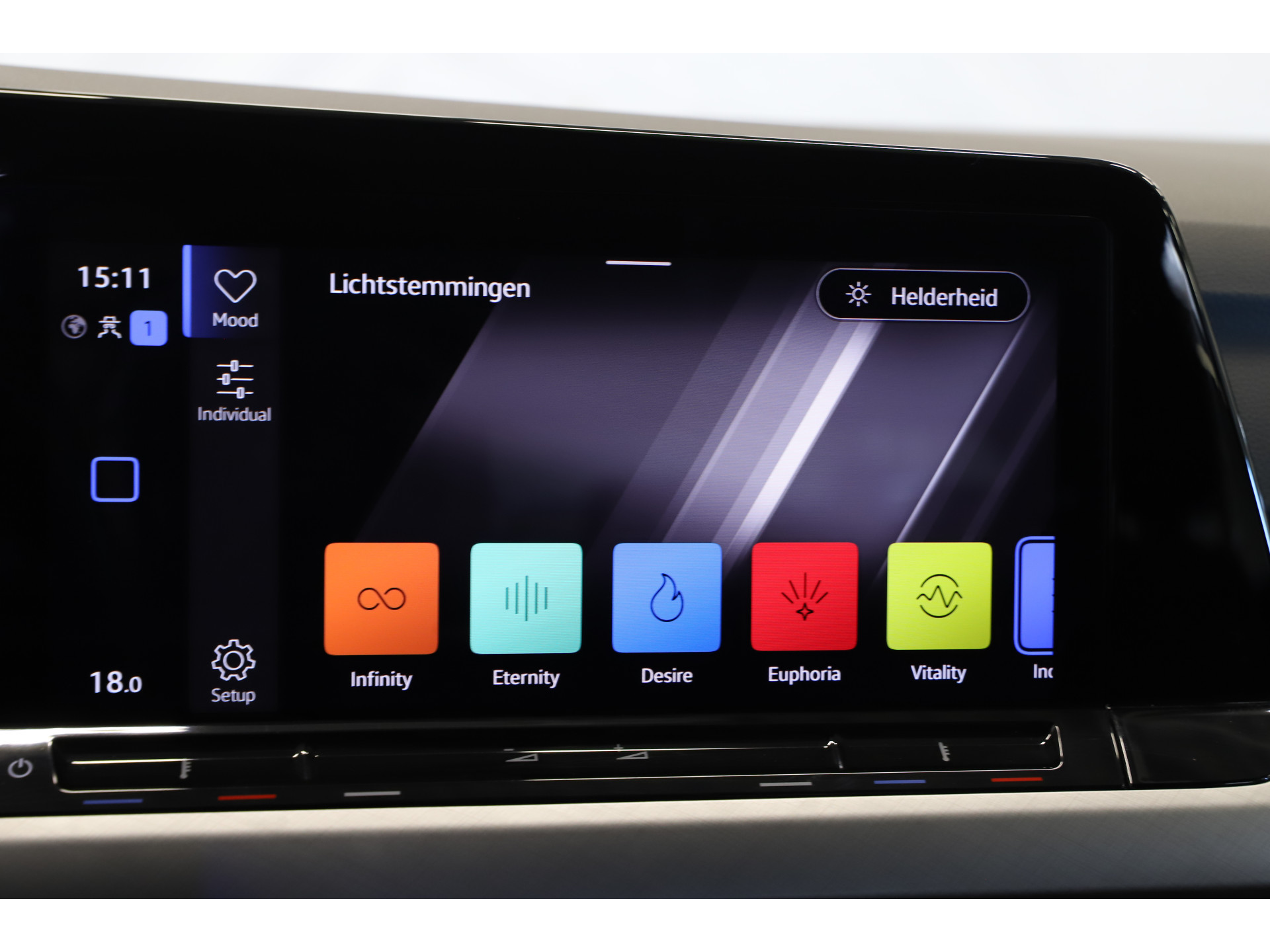 Volkswagen - GOLF Variant 1.0 eTSI 110pk DSG Life - 2021