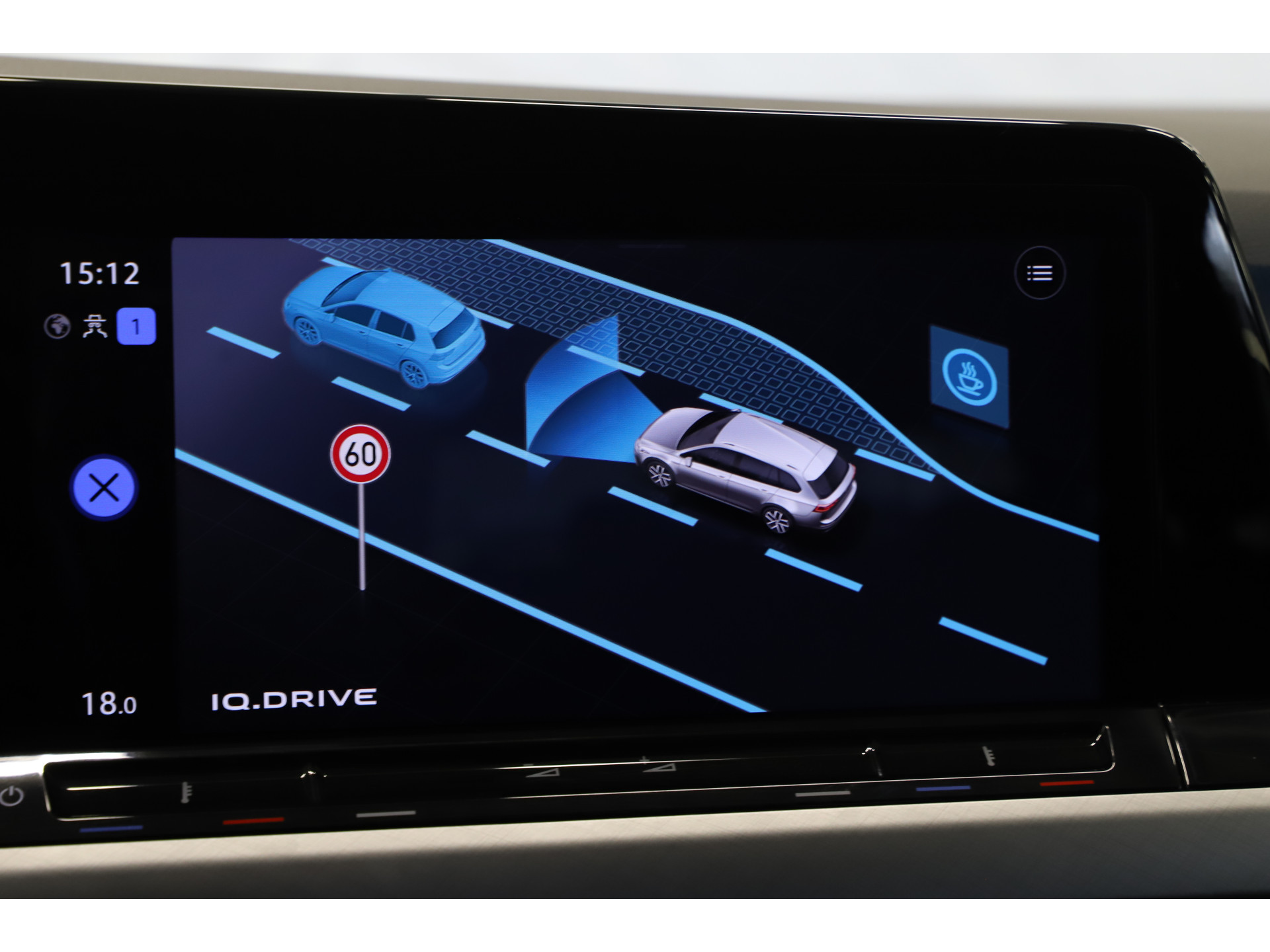 Volkswagen - GOLF Variant 1.0 eTSI 110pk DSG Life - 2021