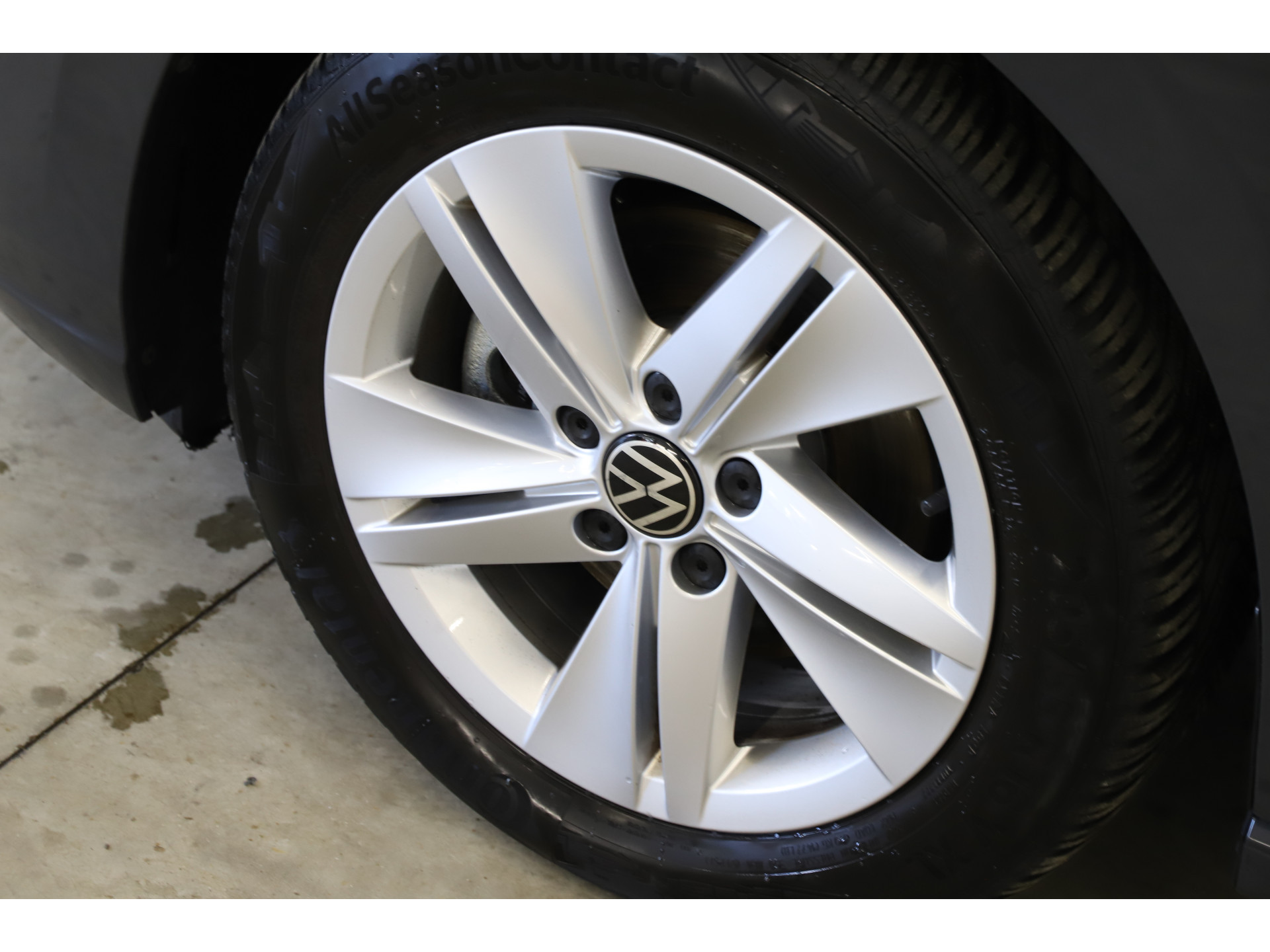 Volkswagen - GOLF Variant 1.0 eTSI 110pk DSG Life - 2021
