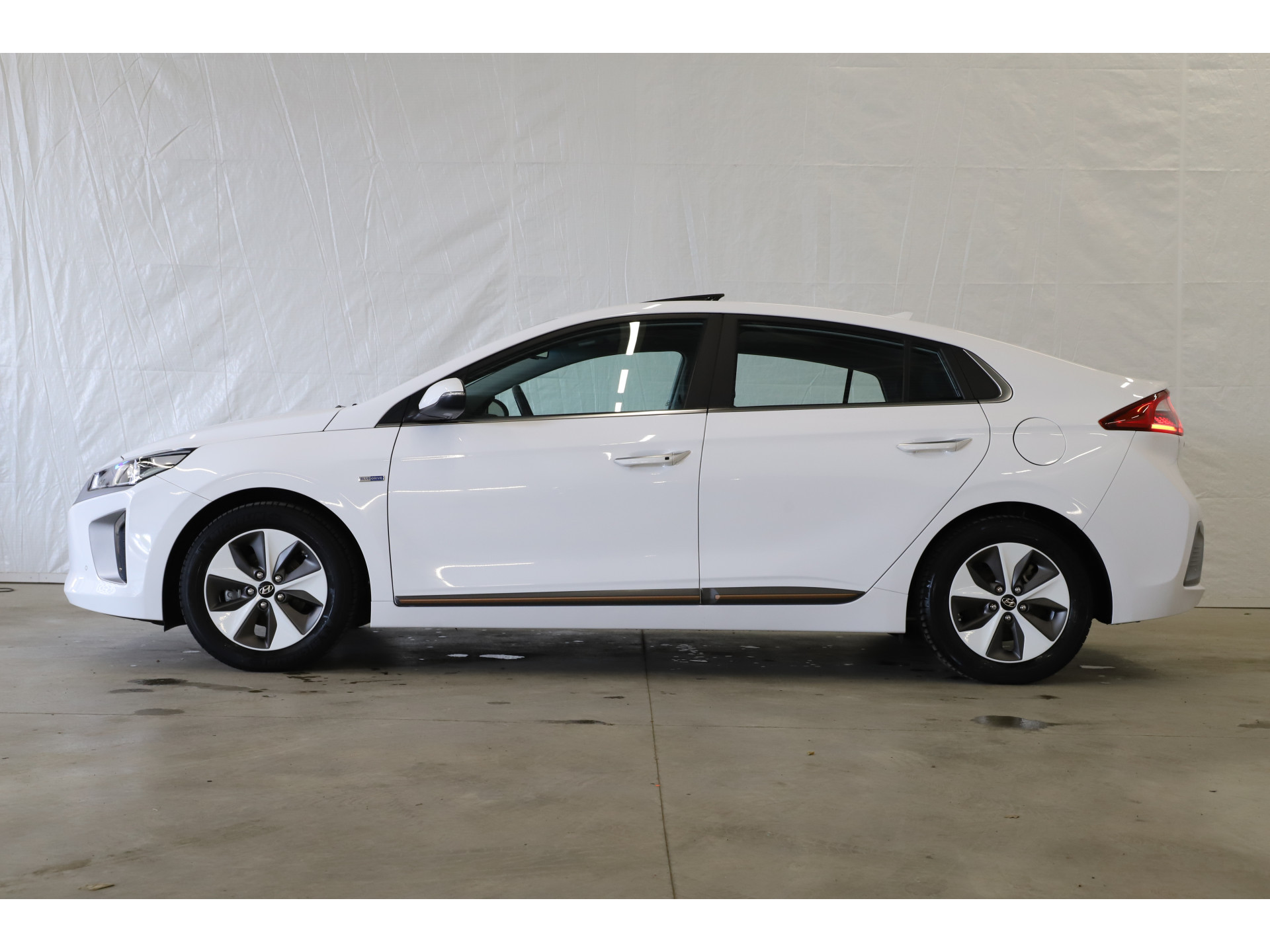 Hyundai - IONIQ Premium EV - 2018