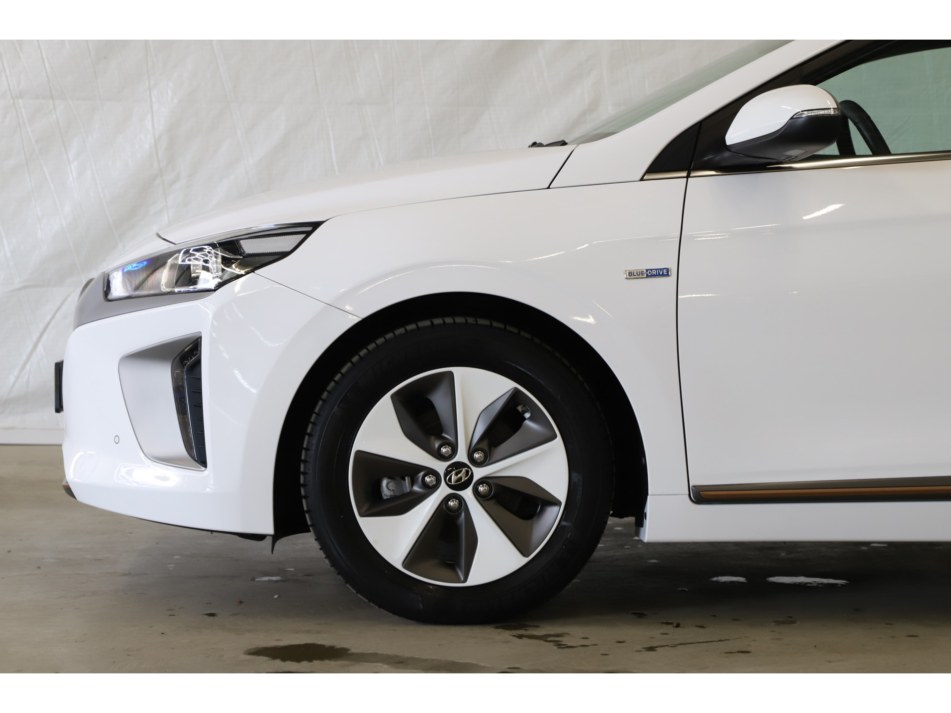 Hyundai - IONIQ Premium EV - 2018