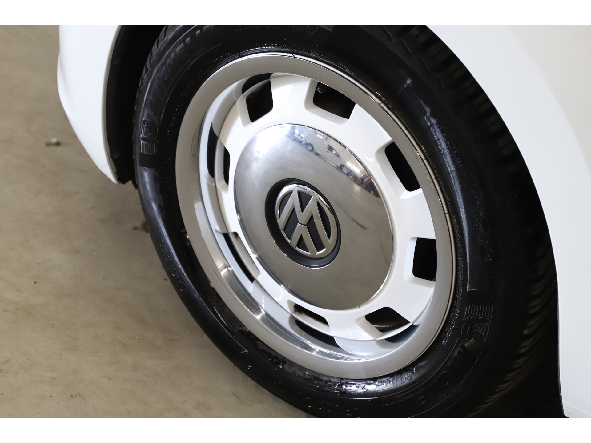Volkswagen - Beetle Cabriolet 1.2 TSI 105pk Design - 2015