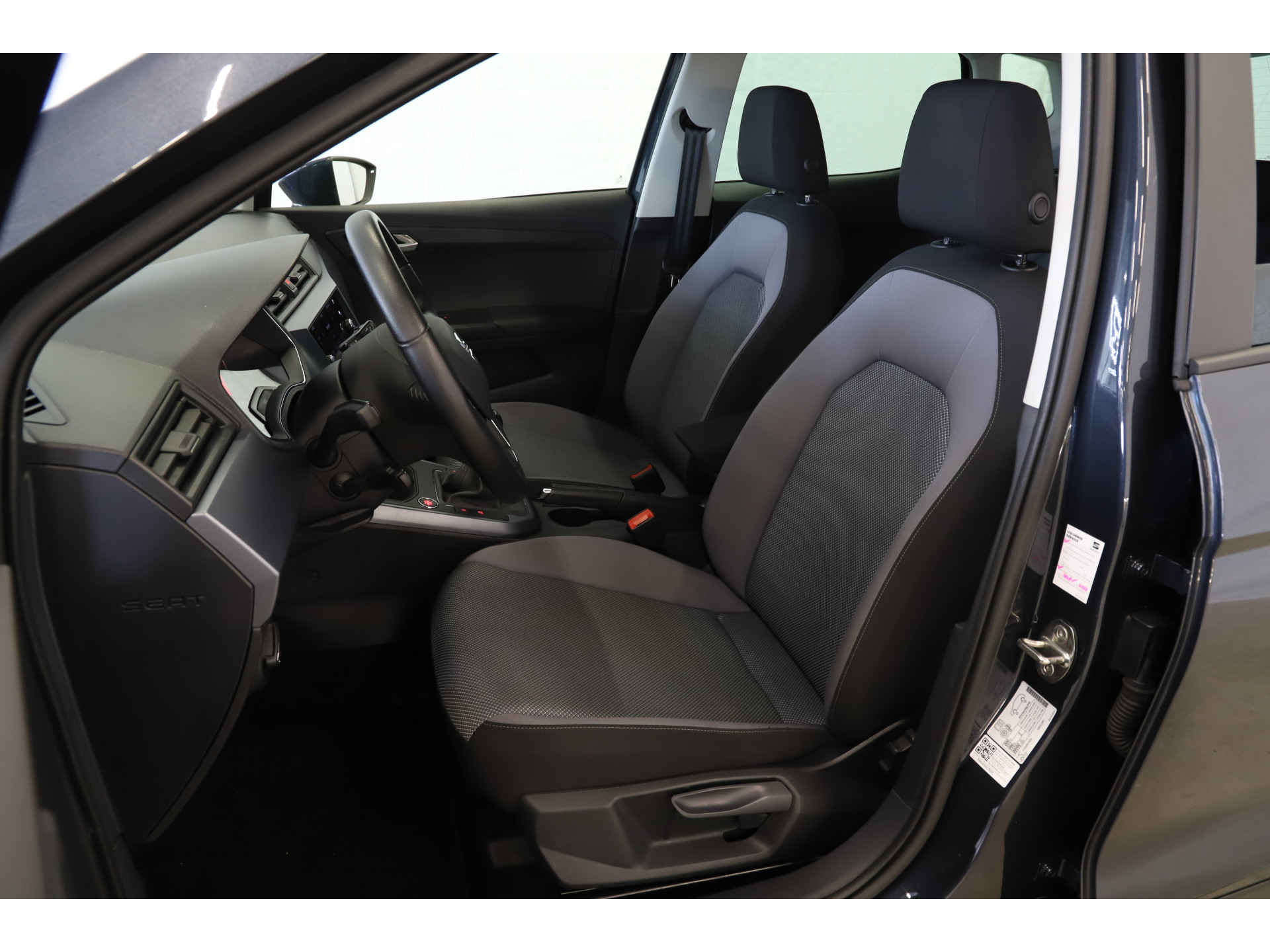 SEAT - Arona 1.0 TSI 95pk Style Business Intense - 2019