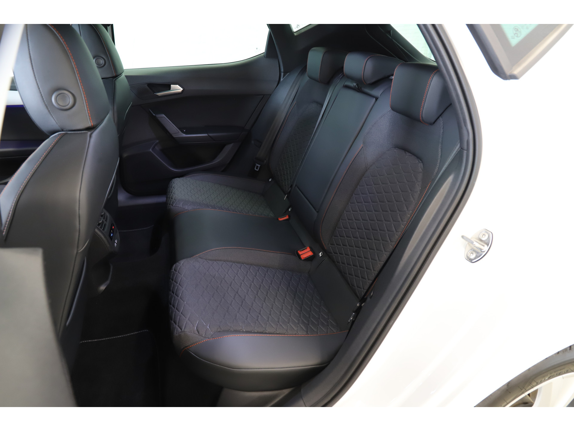SEAT - Leon 1.4 TSI 204 pk eHybrid PHEV FR - 2020
