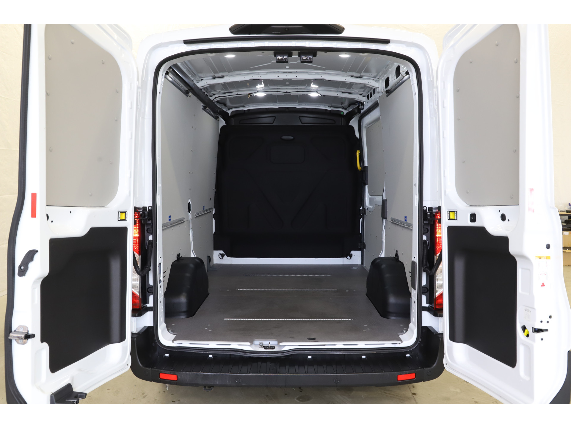 Ford - Transit 290 2.0 TDCI 105pk L2H2 Trend - 2021