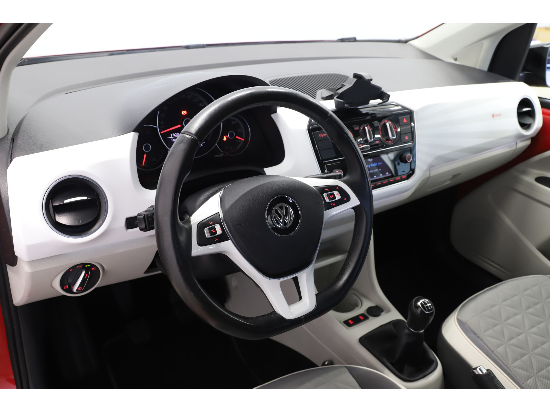 Volkswagen - up! 1.0 BMT up! beats - 2017