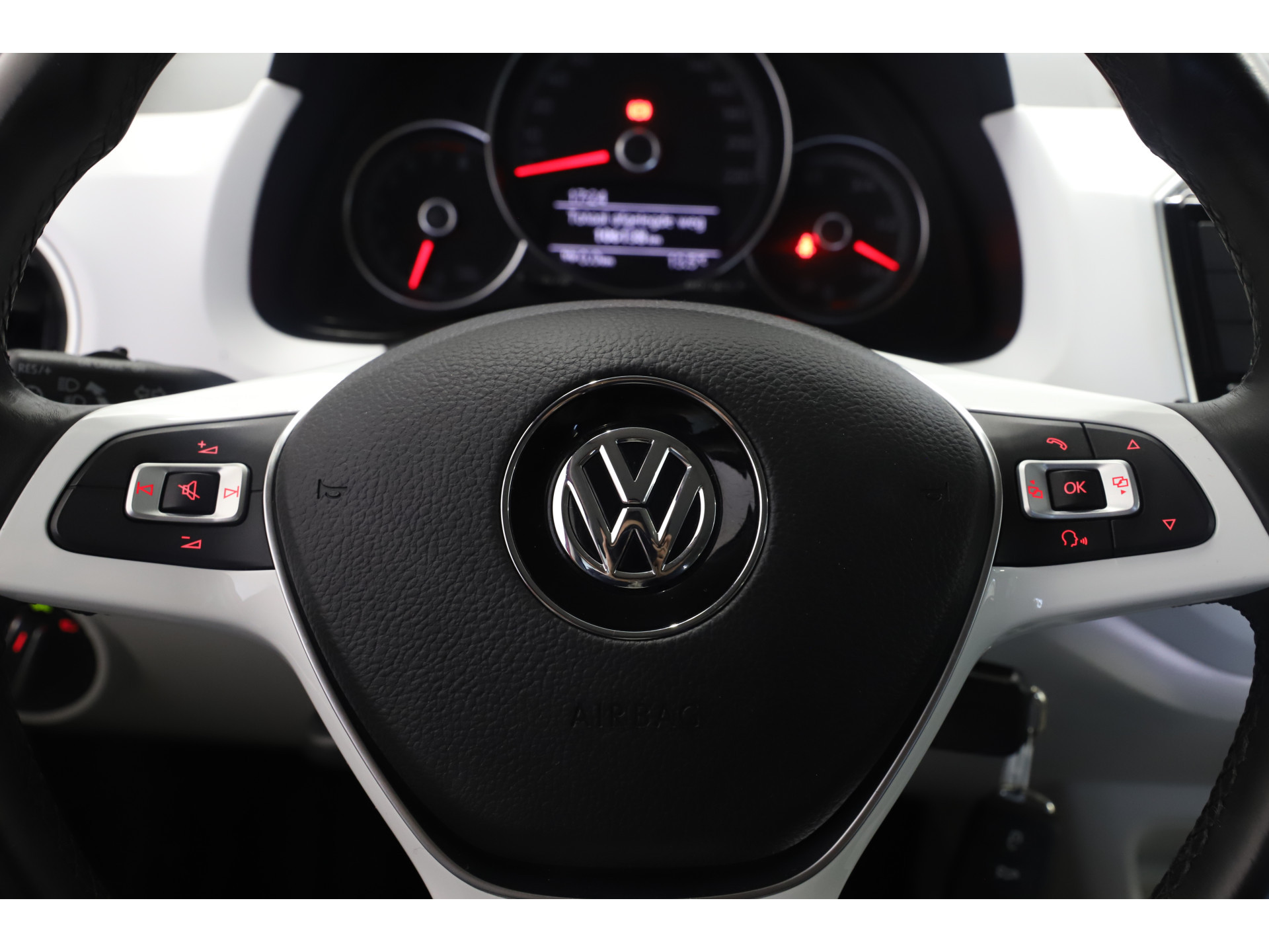 Volkswagen - up! 1.0 BMT up! beats - 2017