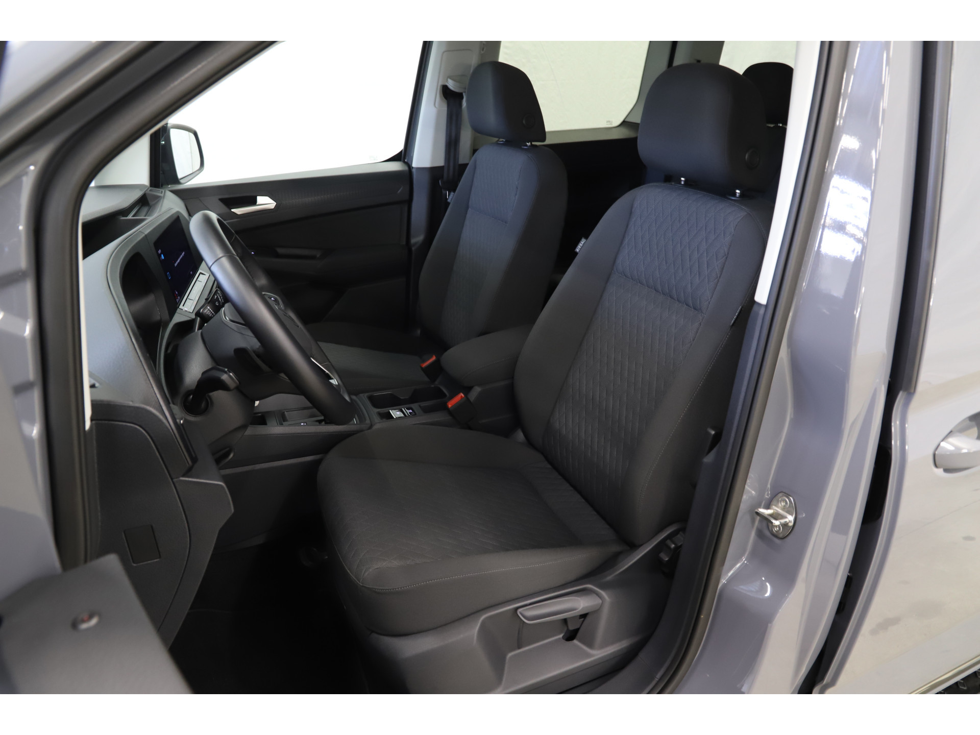 Volkswagen - Caddy 1.5 TSI 114pk DSG Style Dark Label - 2023