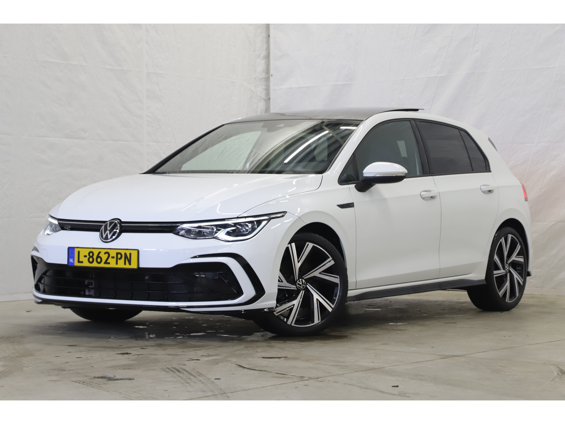 Volkswagen - Golf 1.5 eTSI 150pk R-Line - 2020
