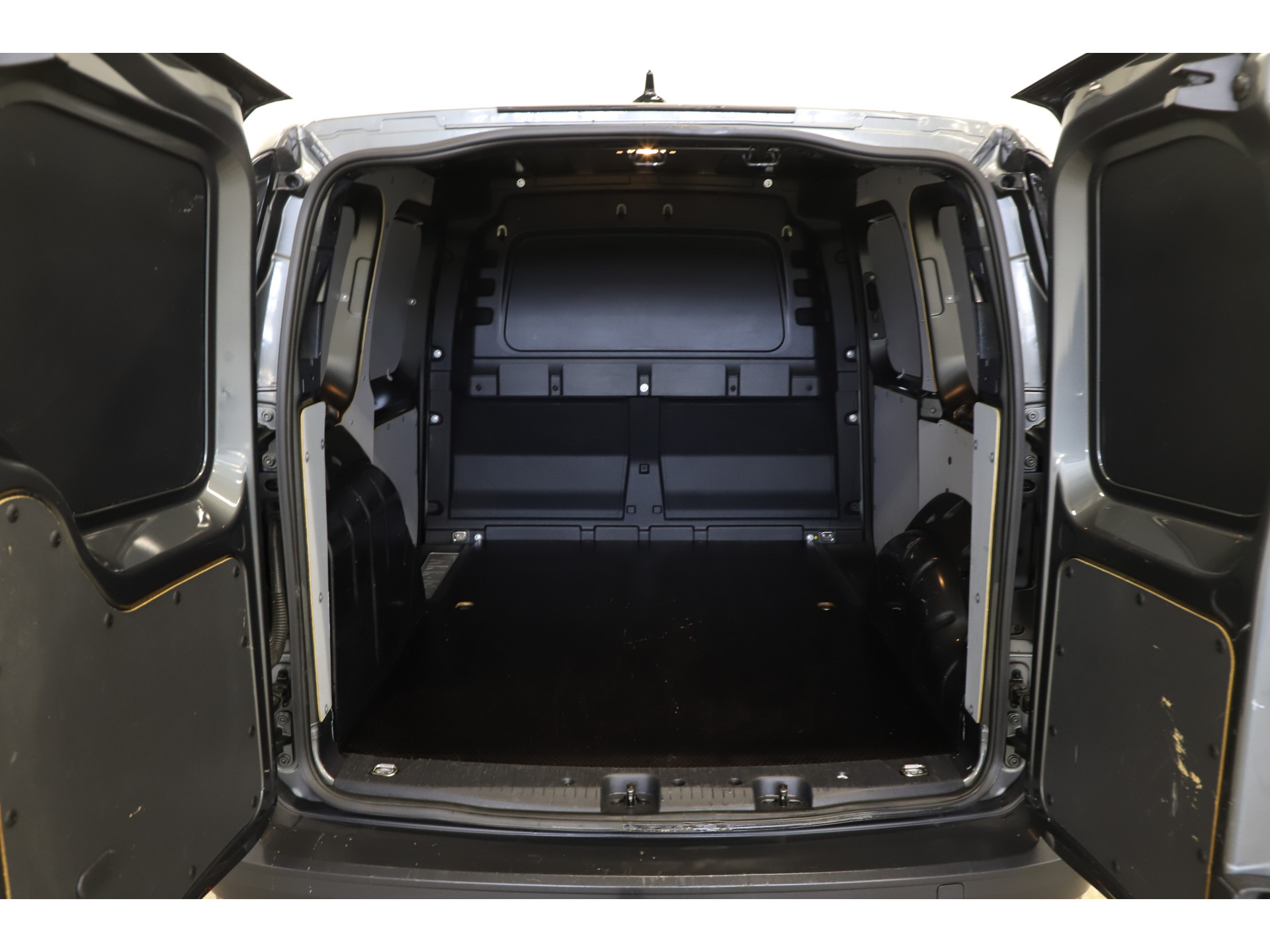 Volkswagen - Caddy Cargo 2.0 TDI Economy Business - 2021