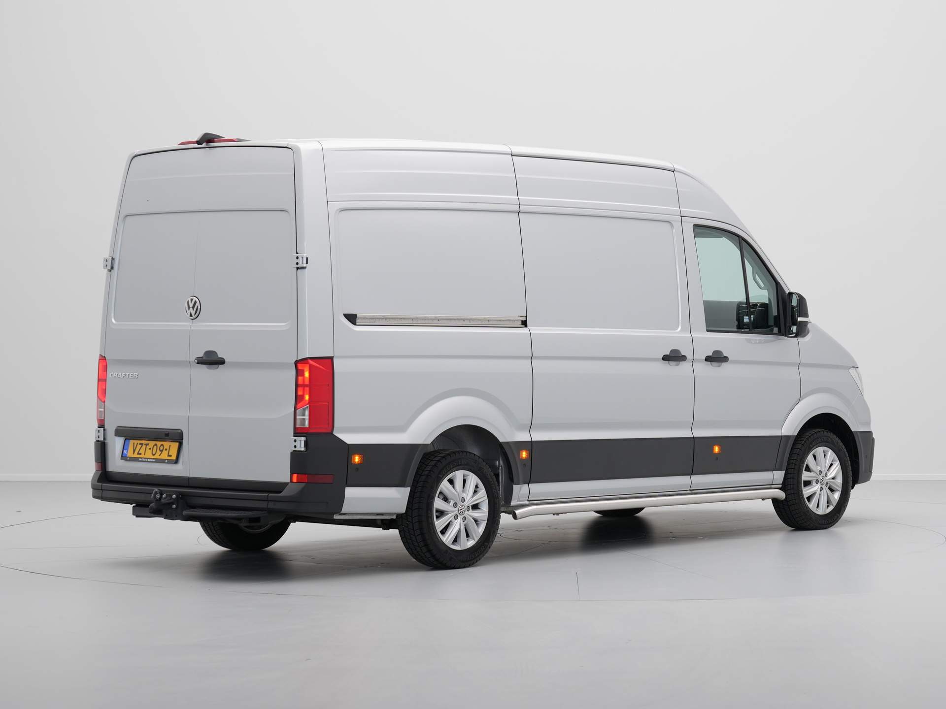 Volkswagen - Crafter 35 2.0 TDI 140 L3H3 Exclusive - 2024