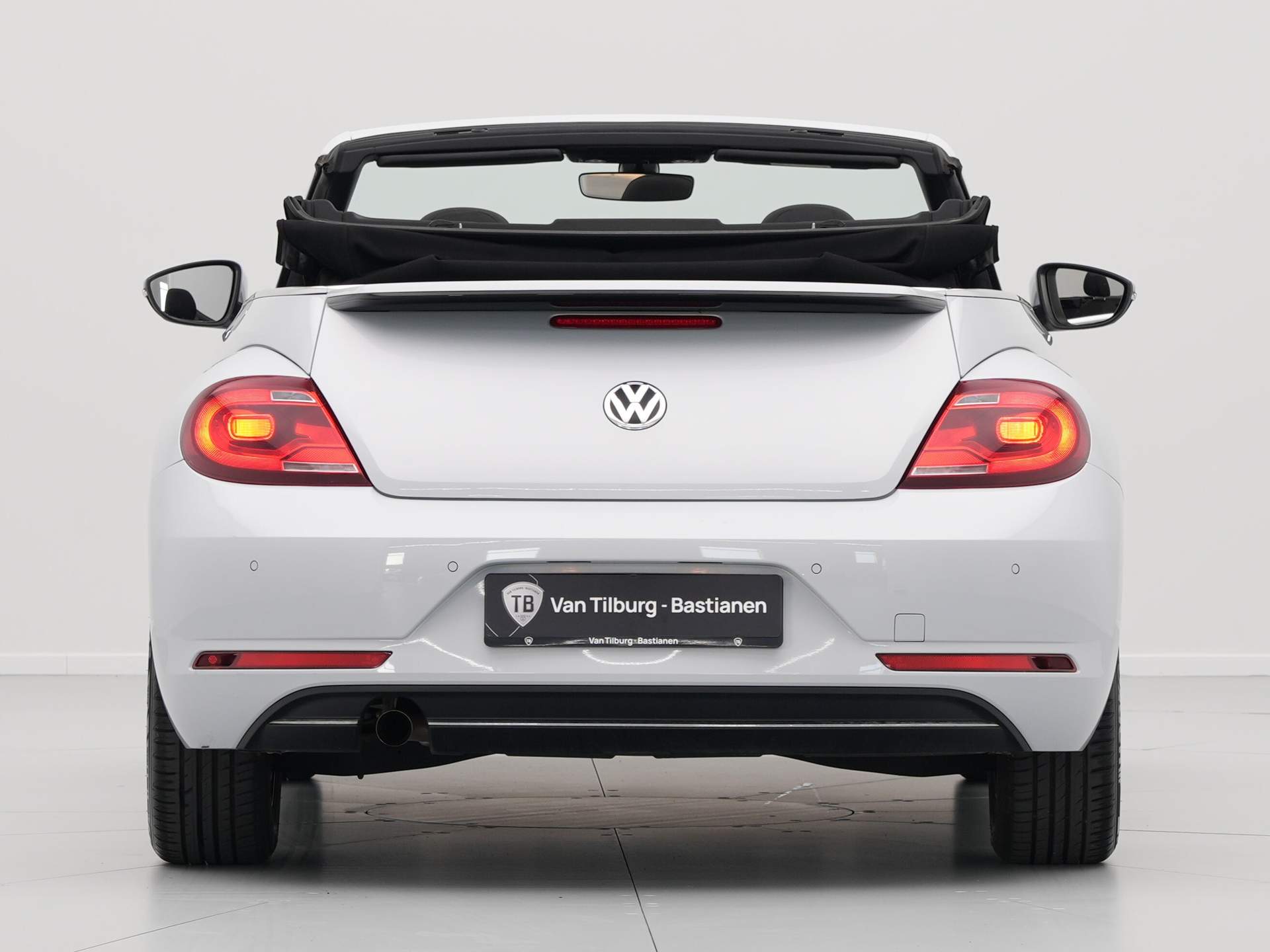 Volkswagen - Beetle Cabriolet 1.2 TSI 105pk sound - 2017