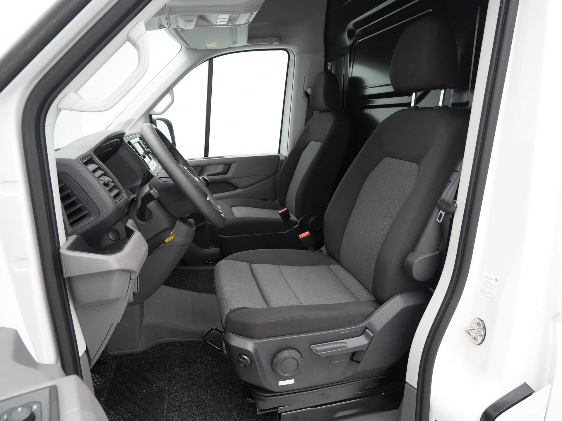 Volkswagen - Crafter 30 2.0 TDI L3H3 - 2024