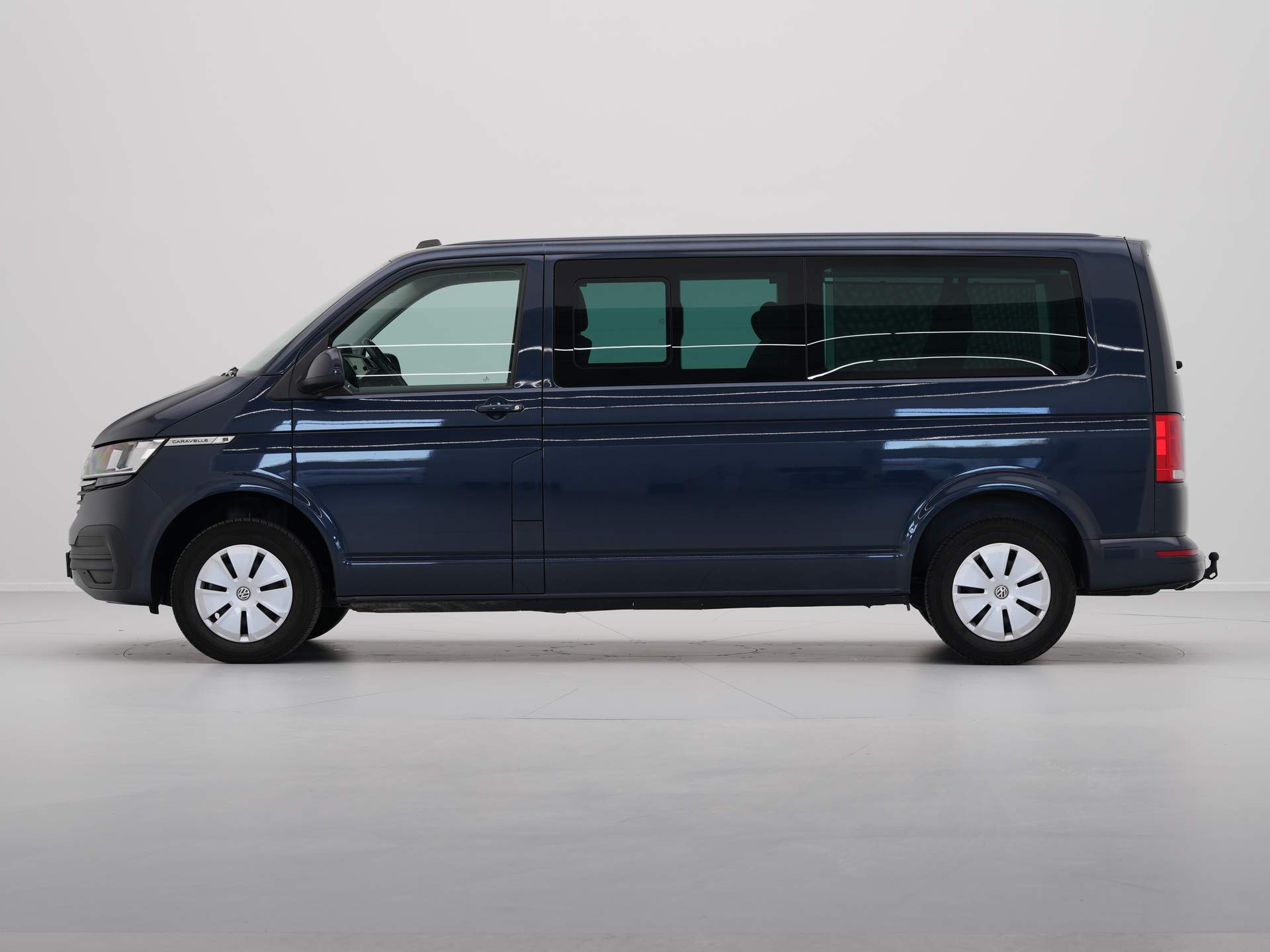 Volkswagen - Transporter Caravelle 9 Pers. 2.0 TDI 150pk DSG - 2023