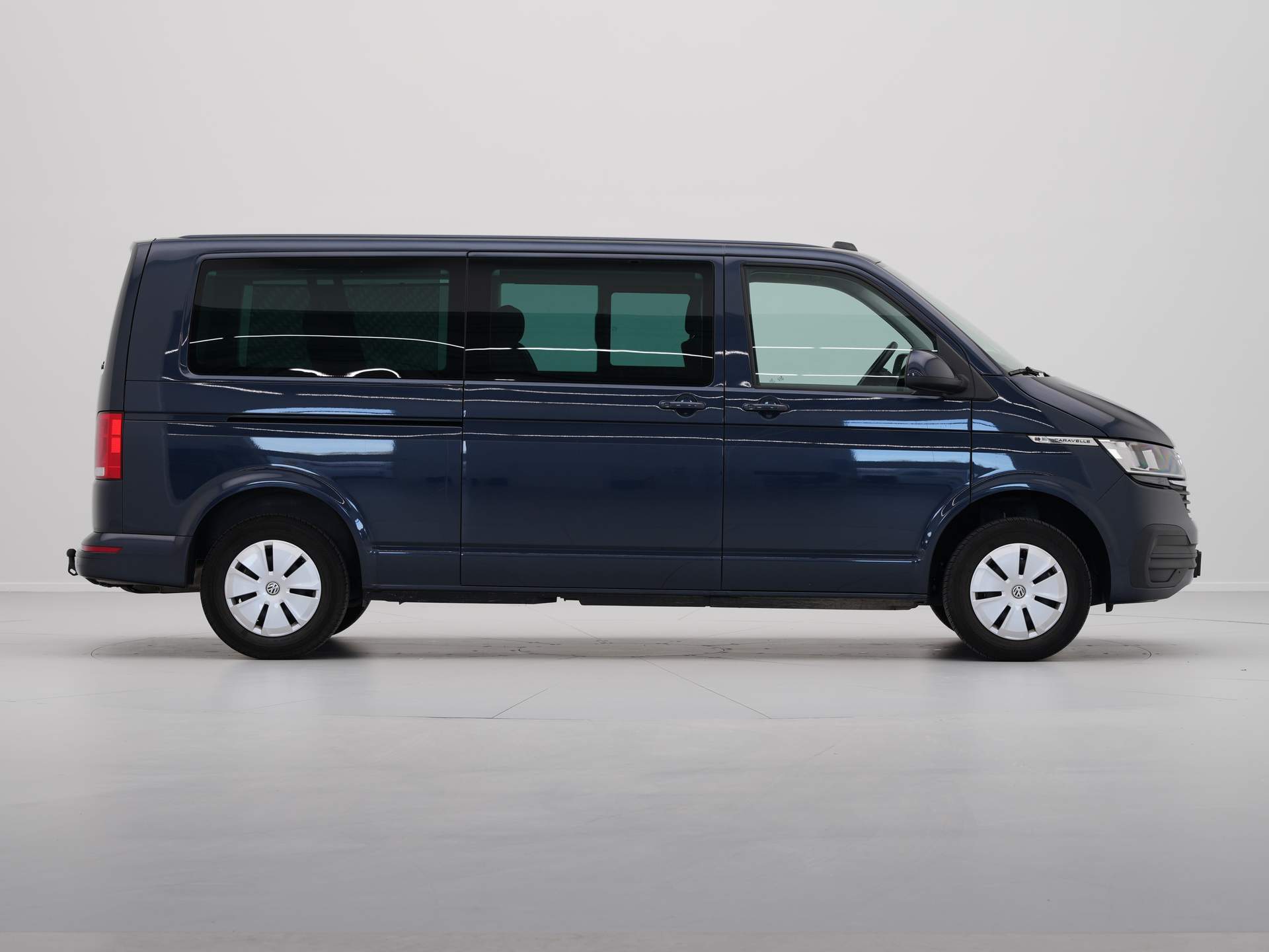 Volkswagen - Transporter Caravelle 9 Pers. 2.0 TDI 150pk DSG - 2023