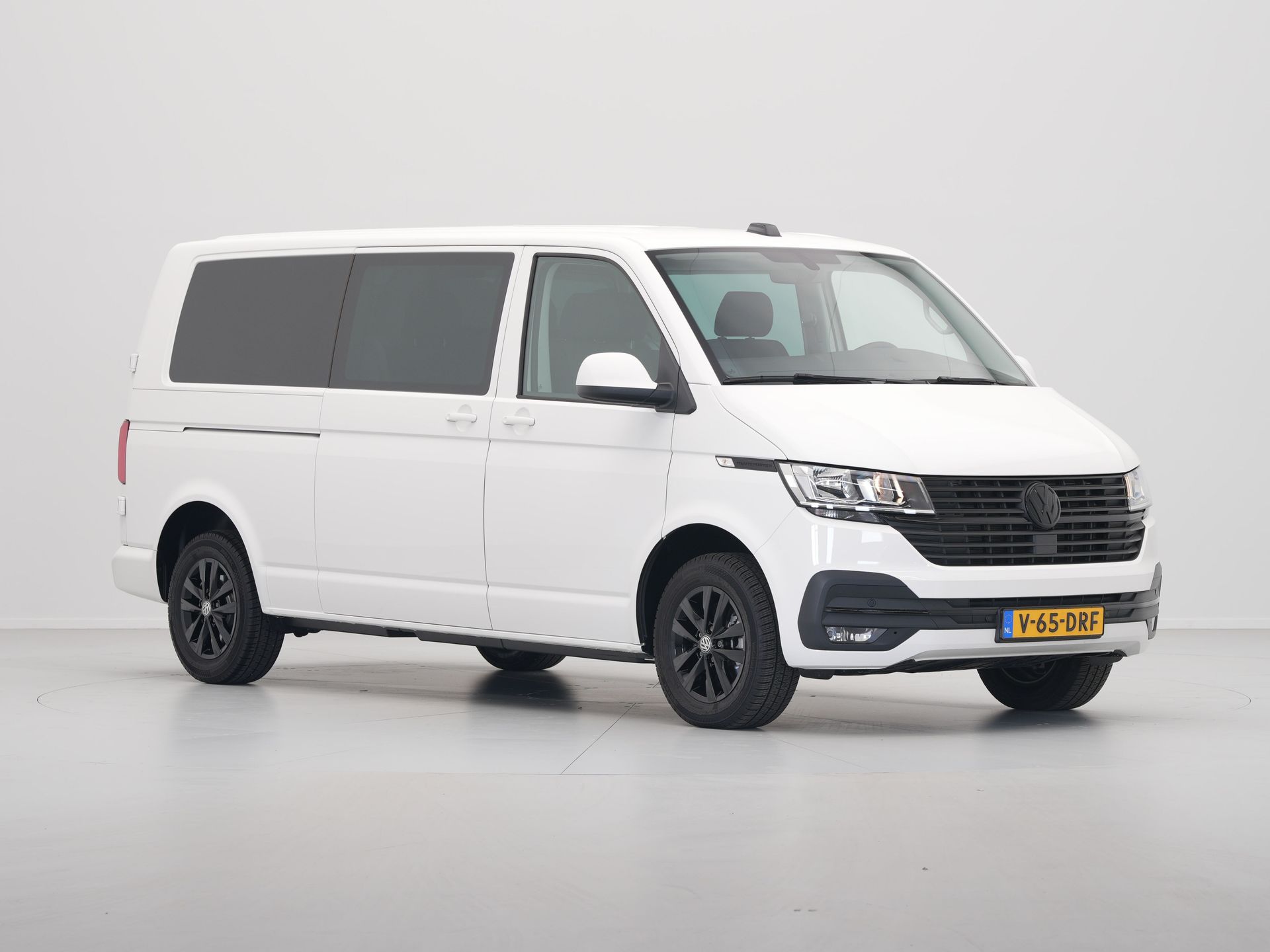 Volkswagen - Transporter 2.0 TDI L2H1 30 DC Highline - 2024