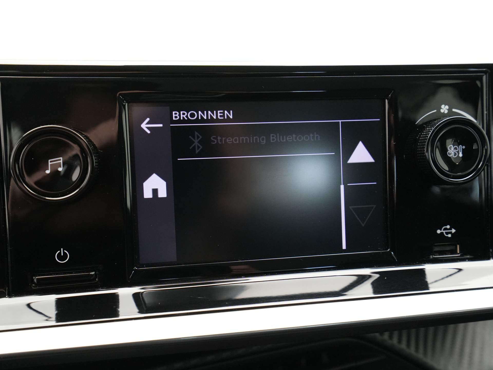 Peugeot - 208 1.2 PureTech Like - 2022