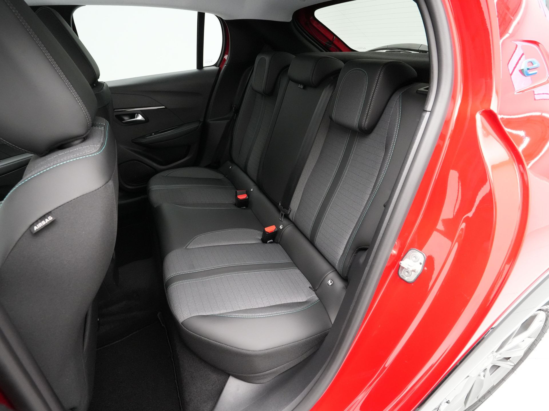 Peugeot - e-208 EV Allure 50 kWh - 2022